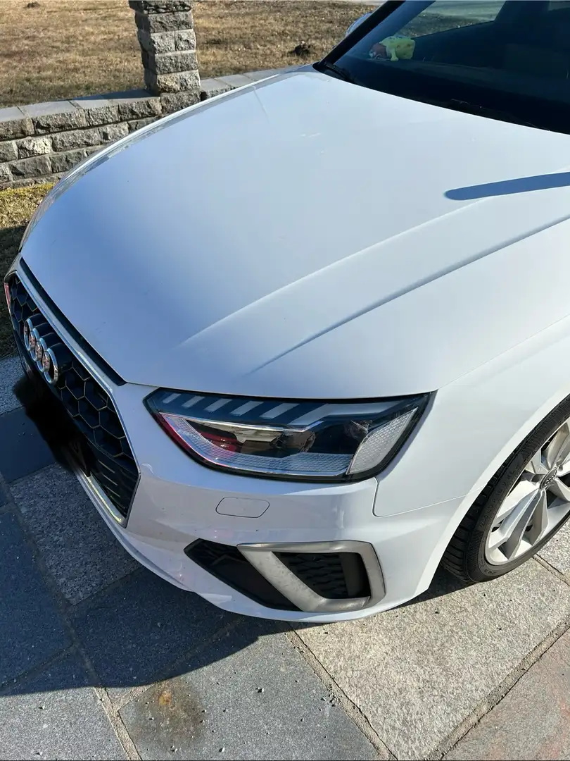 Audi A4 Avant 30 TDI S-line S-tronic - 1