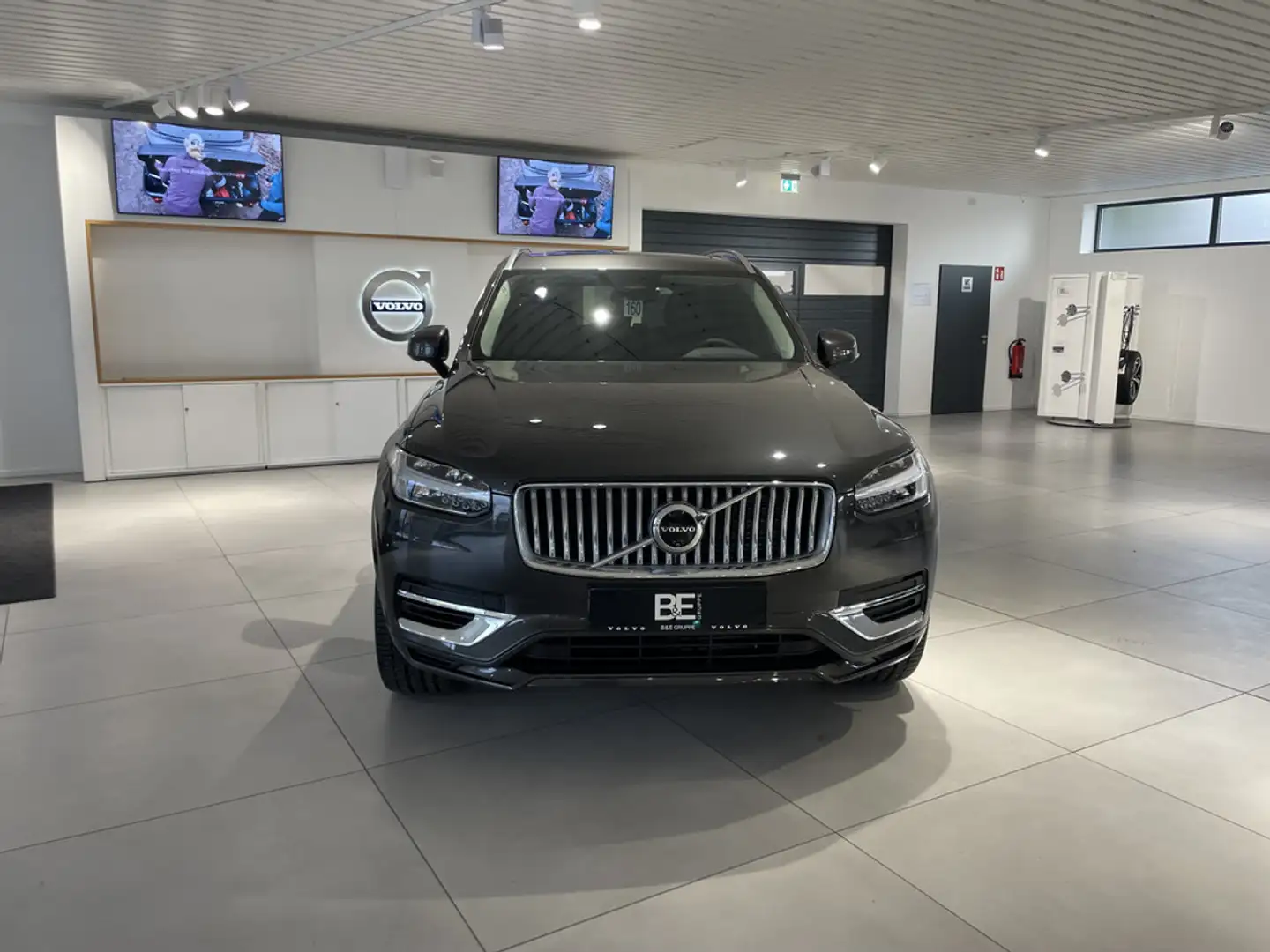 Volvo XC90 2.0 Plus Bright Recharge Plug-In Hybrid AWD Gris - 2