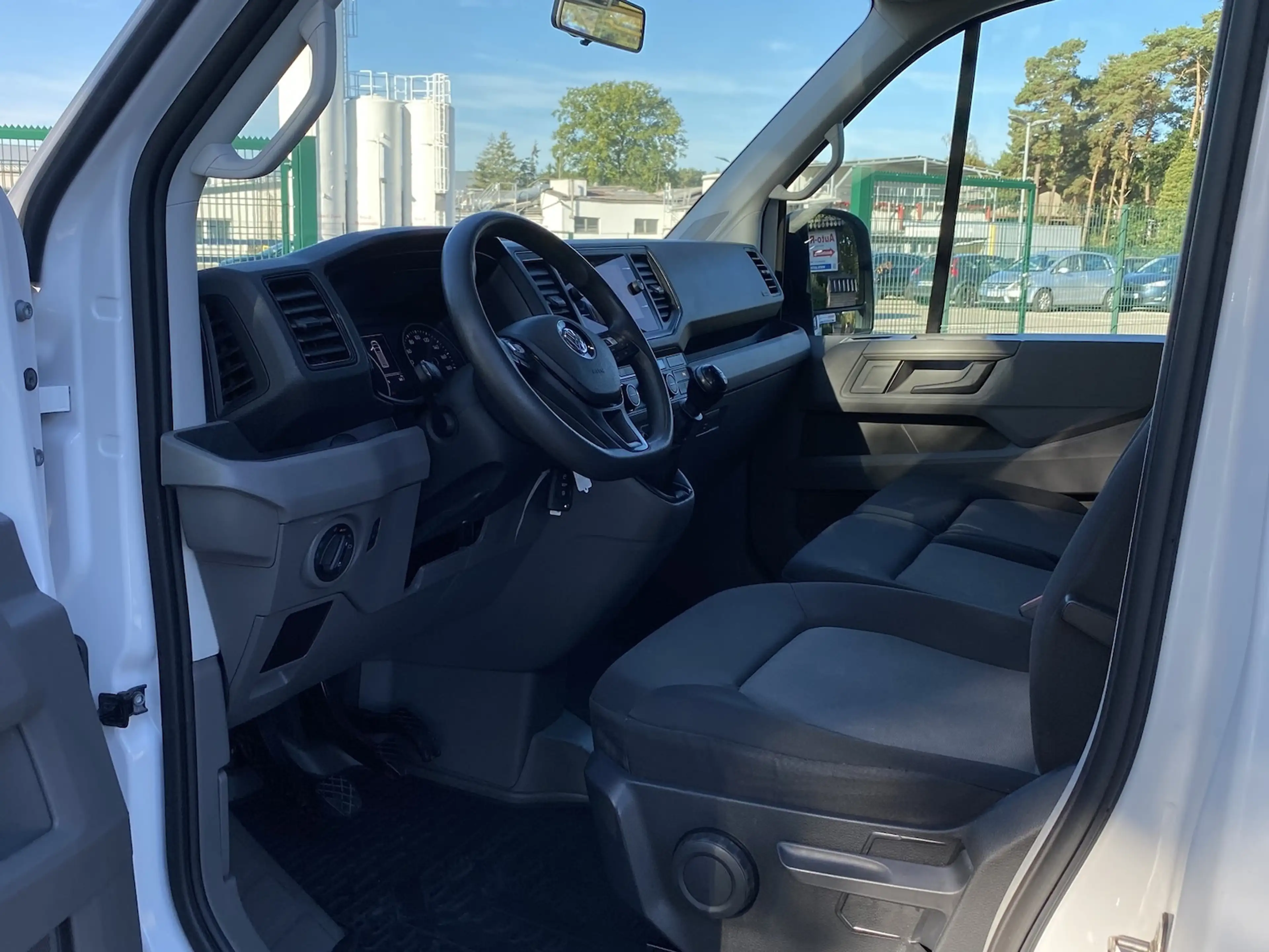 Volkswagen Crafter 35 MR Hochdach | Rollstuhlgerecht | Rampe | System — photo 12