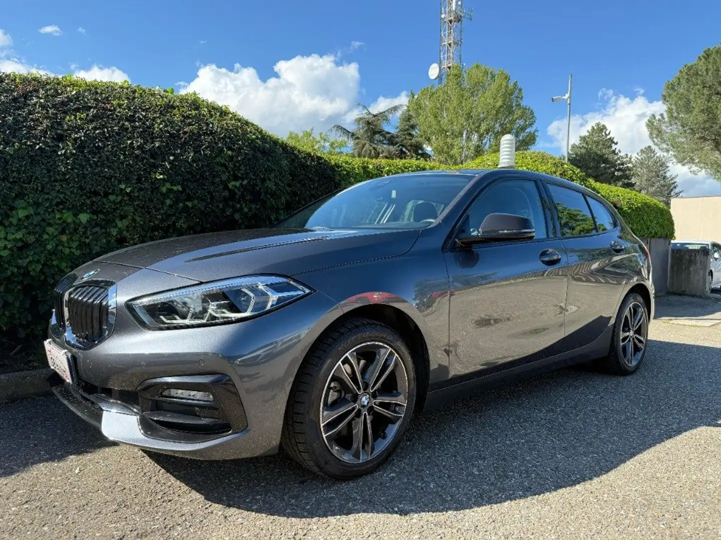 BMW 116 d 5p. Sport AUT - NAVI - LED - BT - 17 Grigio - 2