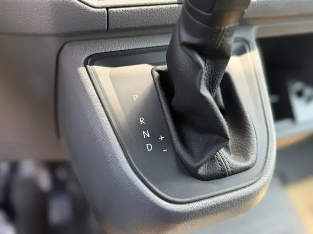 Volkswagen Crafter view 24