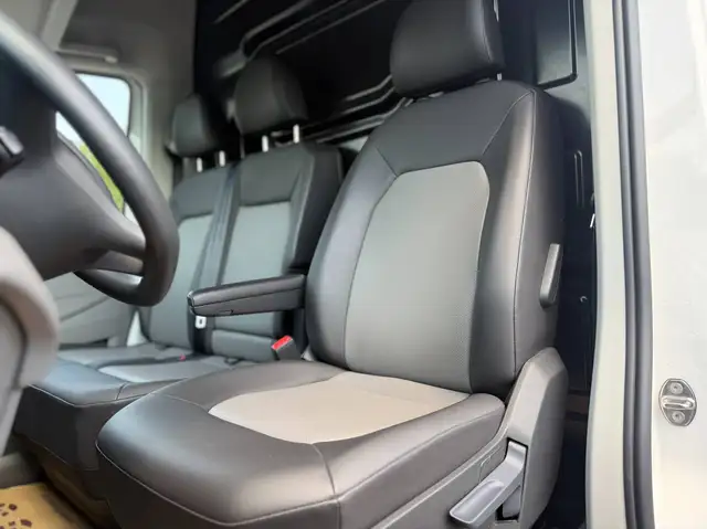 Volkswagen Crafter view 18