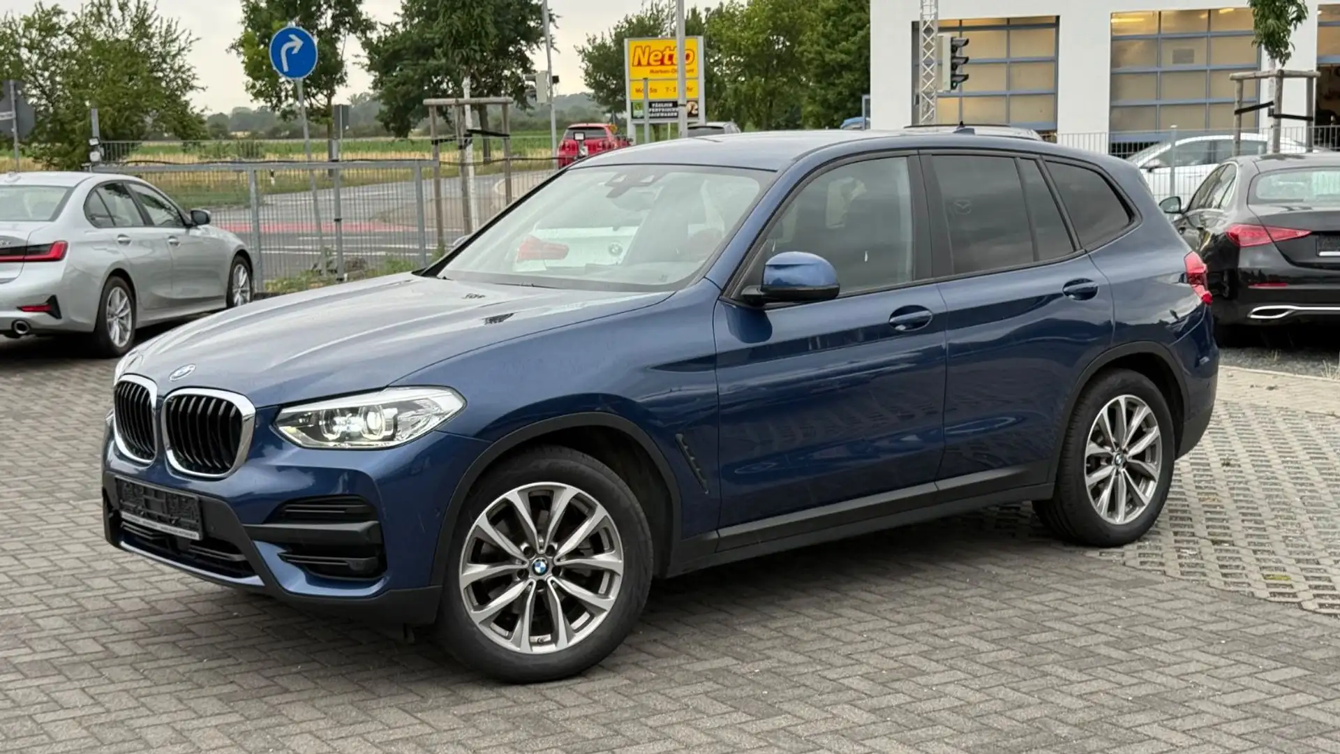 BMW X3 xDrive 20d *ACC*NAVI*LEDER*GEPFLEGTER ZUSTAND Blau - 1