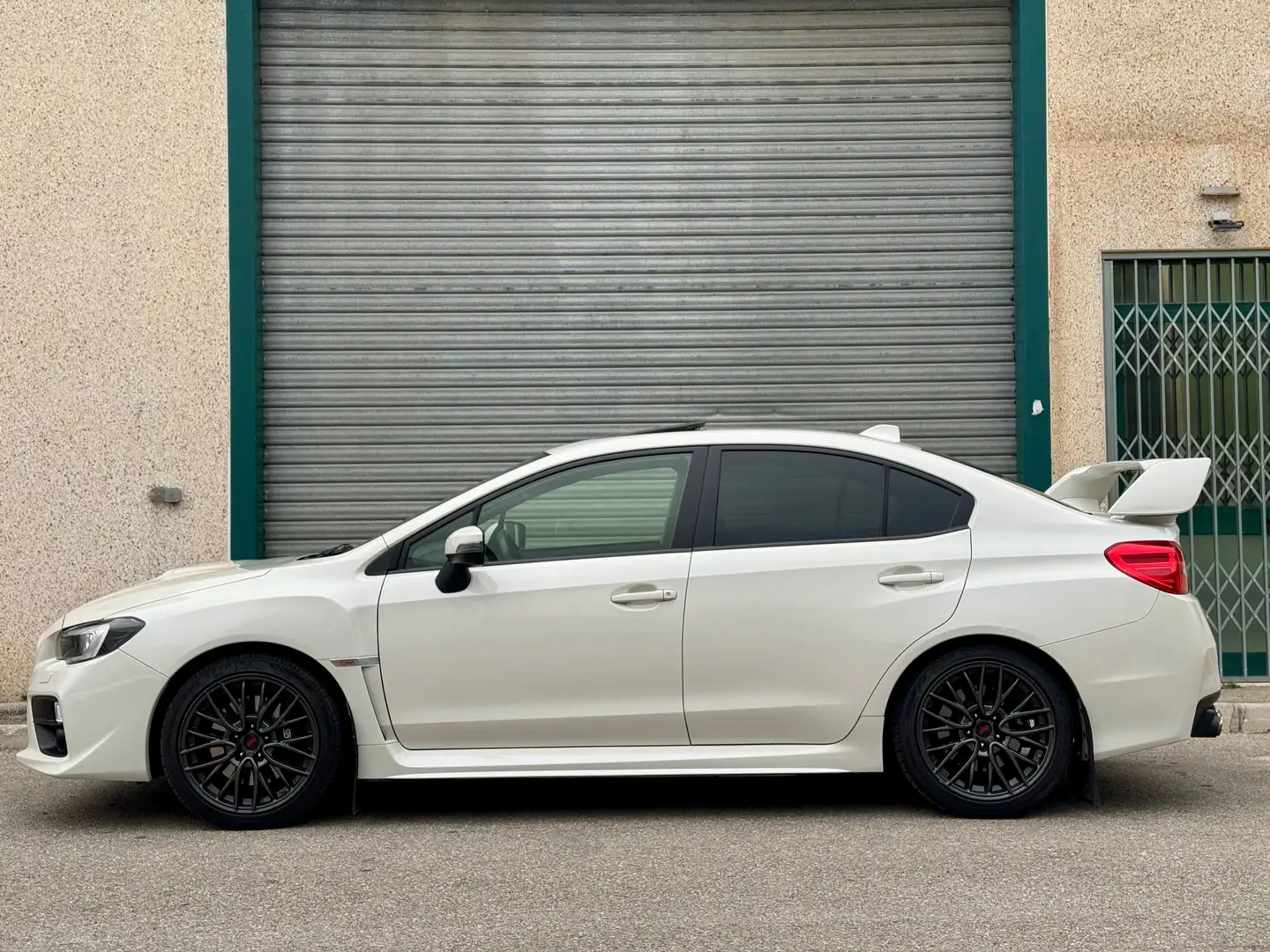 Subaru WRX WRX STI Boxer Essence 2.5T 300 S Club Aileron Білий - 2