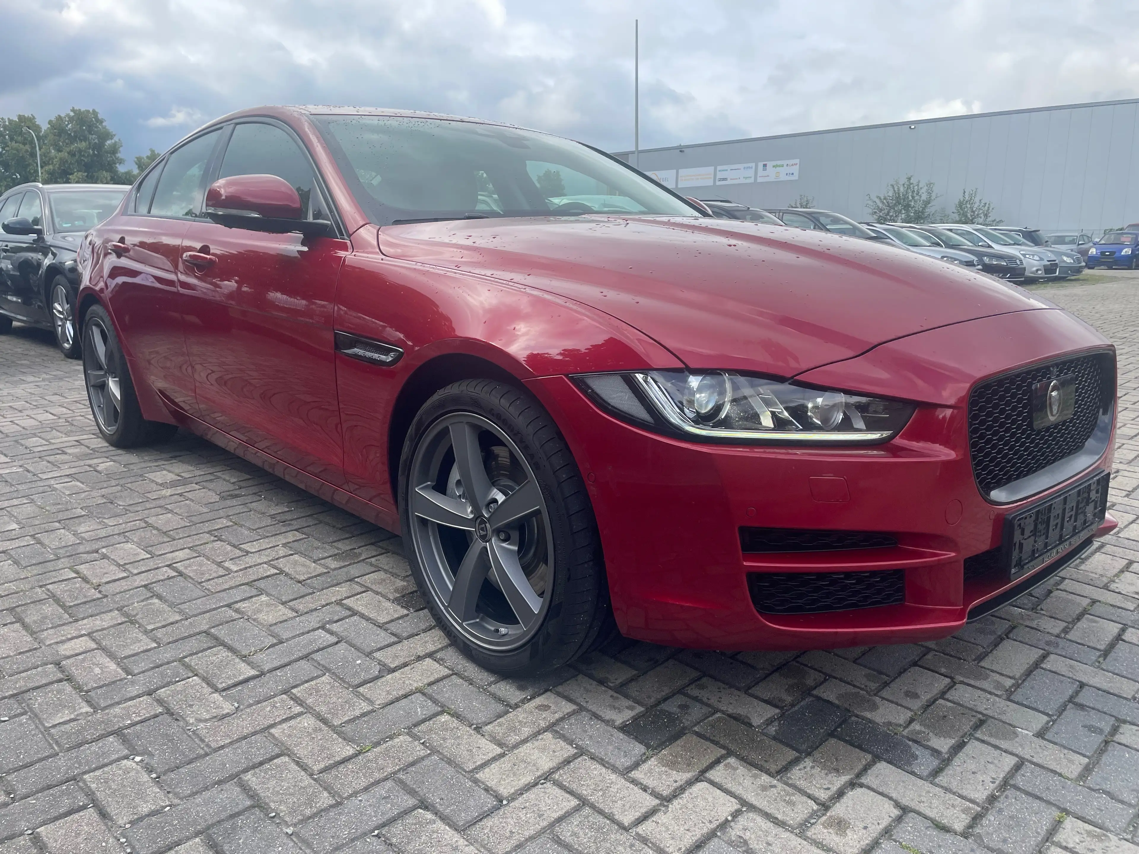Jaguar XE Portfolio Allrad AWD Xenon W+S — photo 3