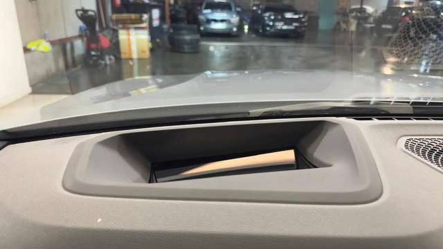 BMW 318 — photo 17