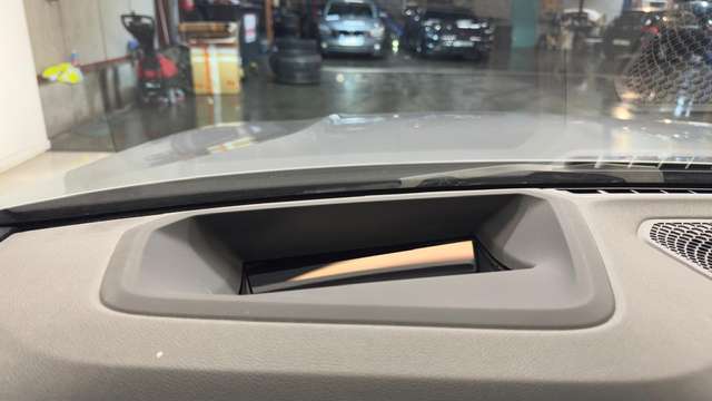 BMW 318 — photo 17
