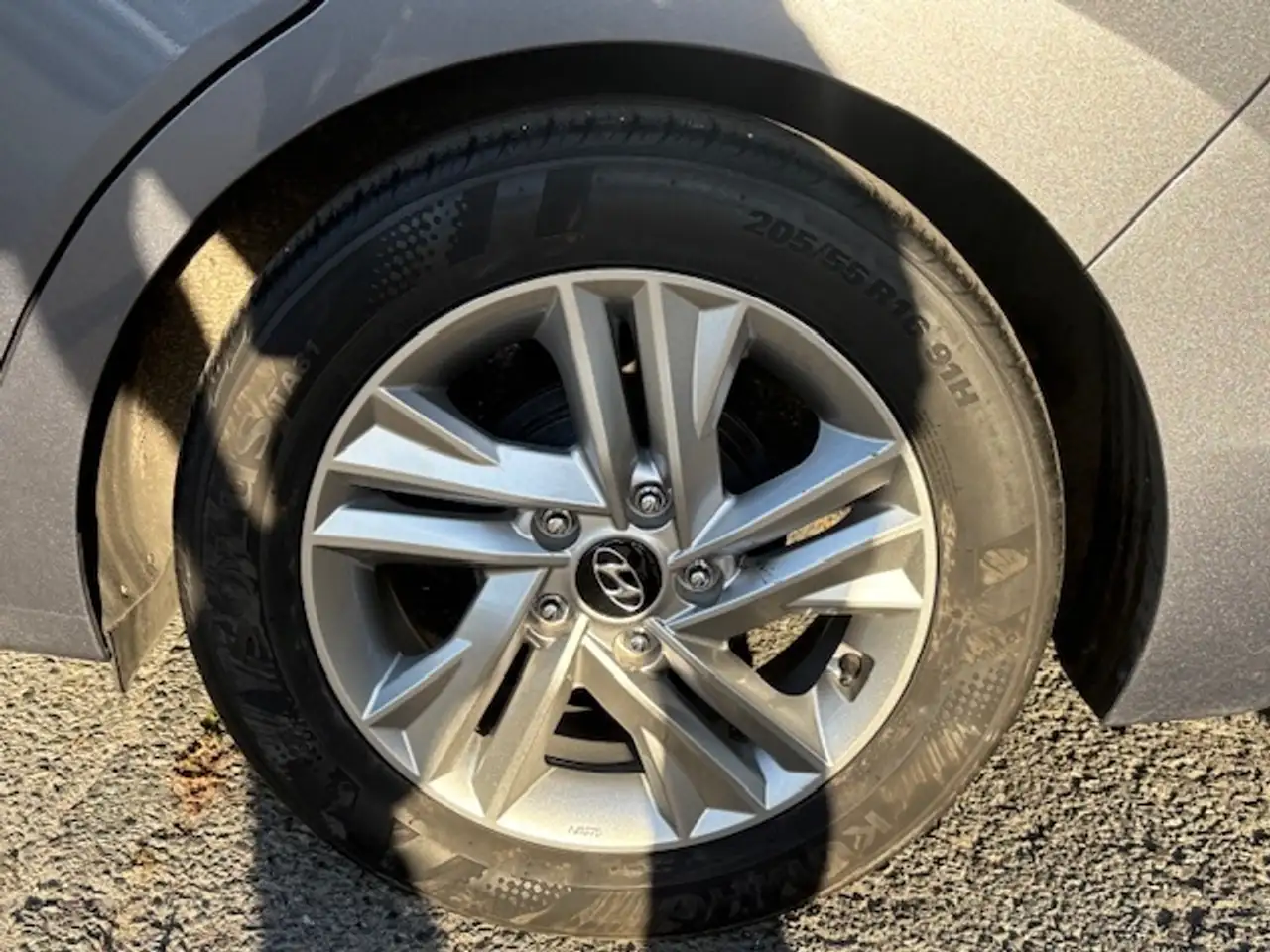 Hyundai ELANTRA снимка Hyundai ELANTRA