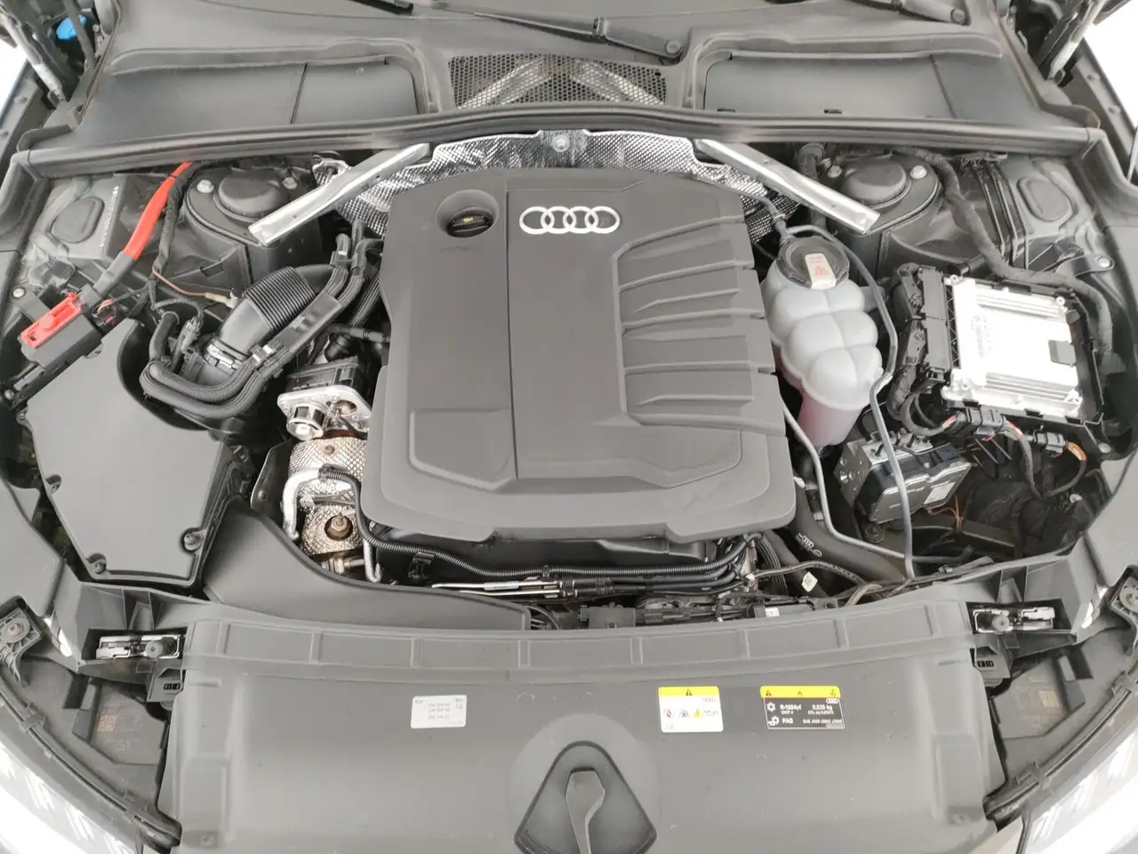 Audi A4 avant 35 2.0 tdi mhev s line edition 163cv s-troni 17