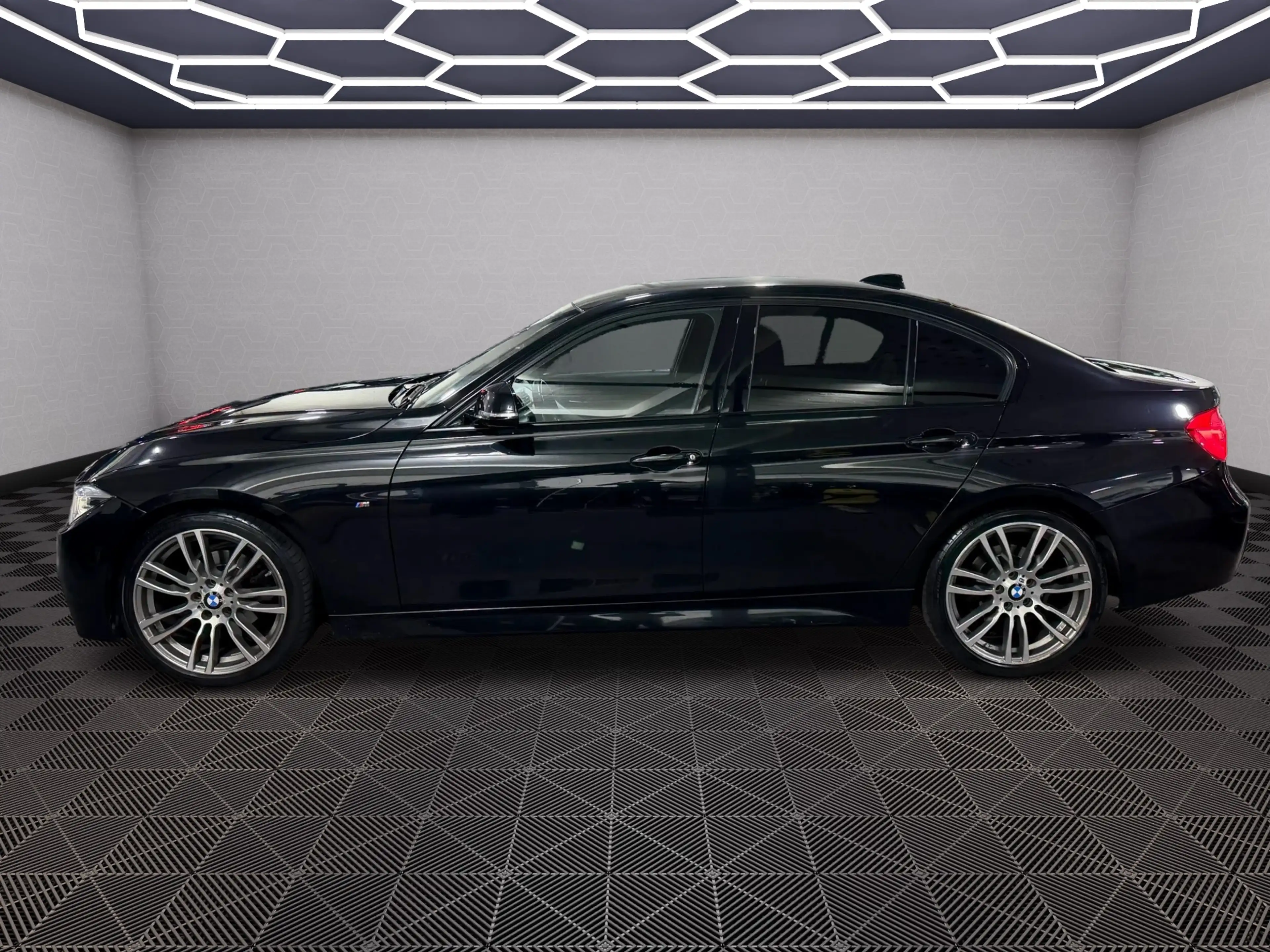 BMW 316 Pack M 2.0d b47 ✅ — photo 3