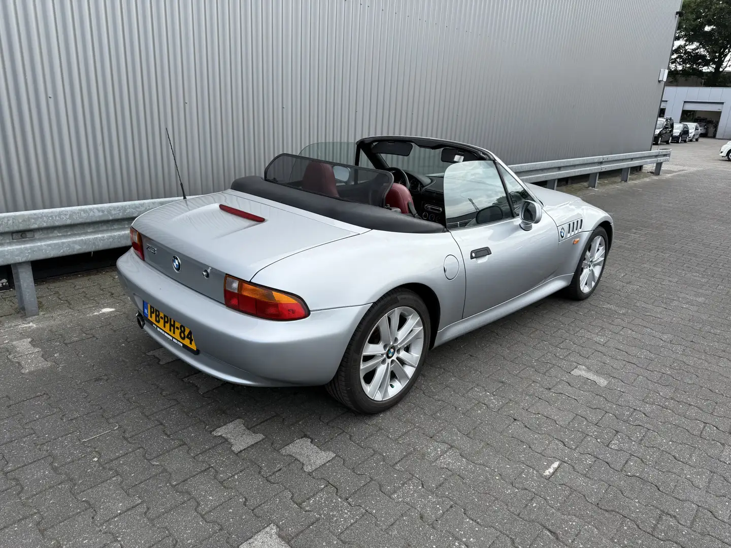BMW Z3 Roadster 1.9 147Dkm NAP! LM Rood Leer --Inruil Mog Grijs - 2