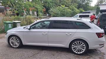 Superb Kombi 2,0 TDI 4x4 Style DSG Style