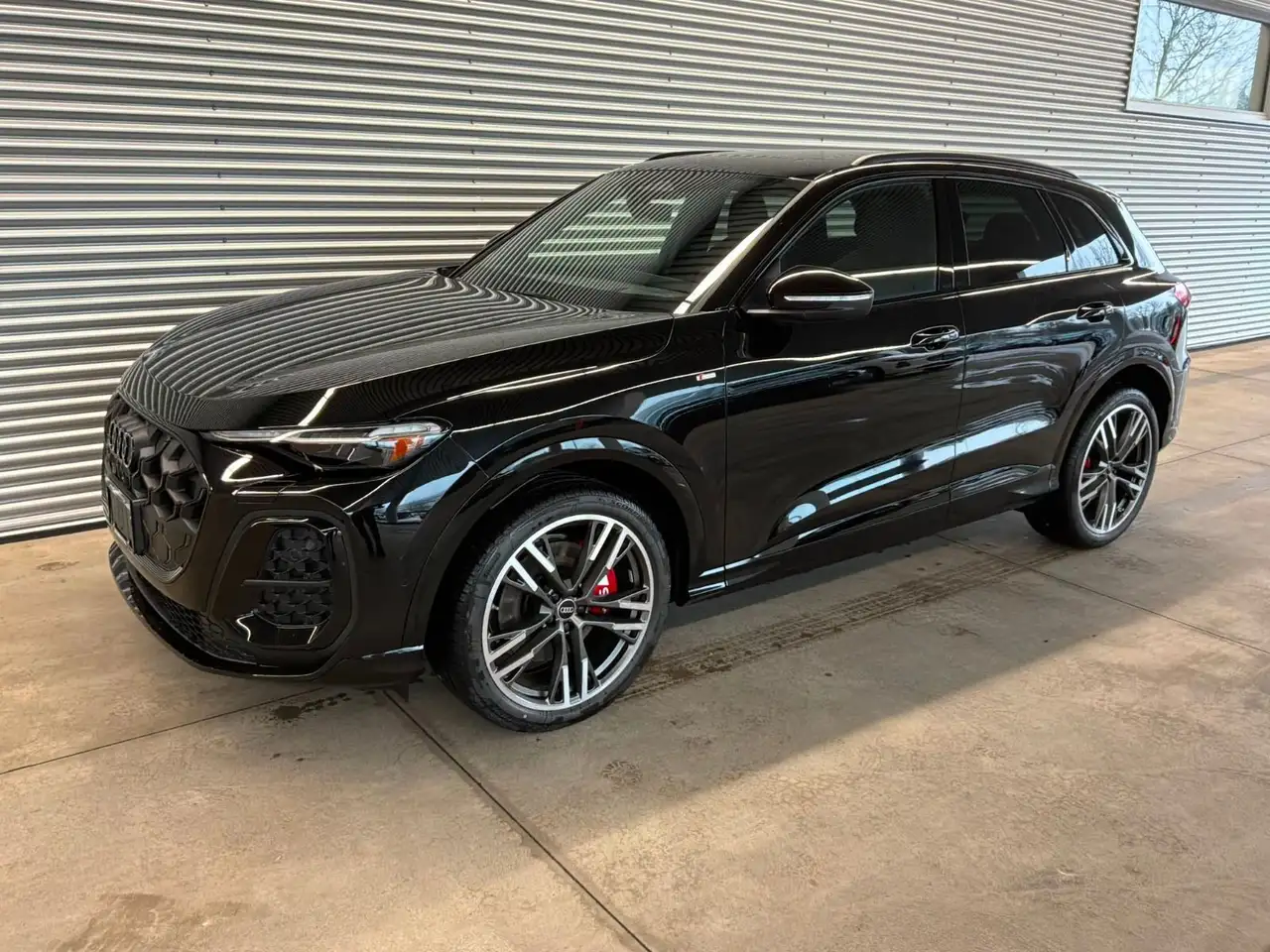 2025 Audi SQ5