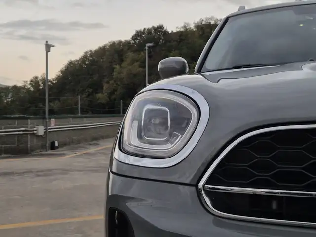Mini Countryman view 16