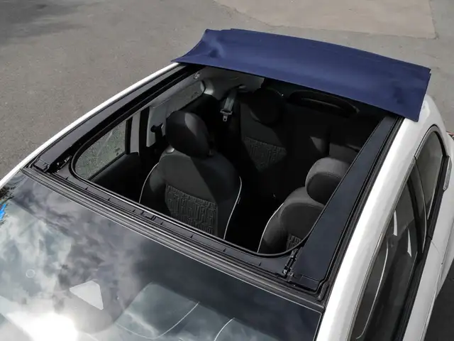Fiat 500E view 14