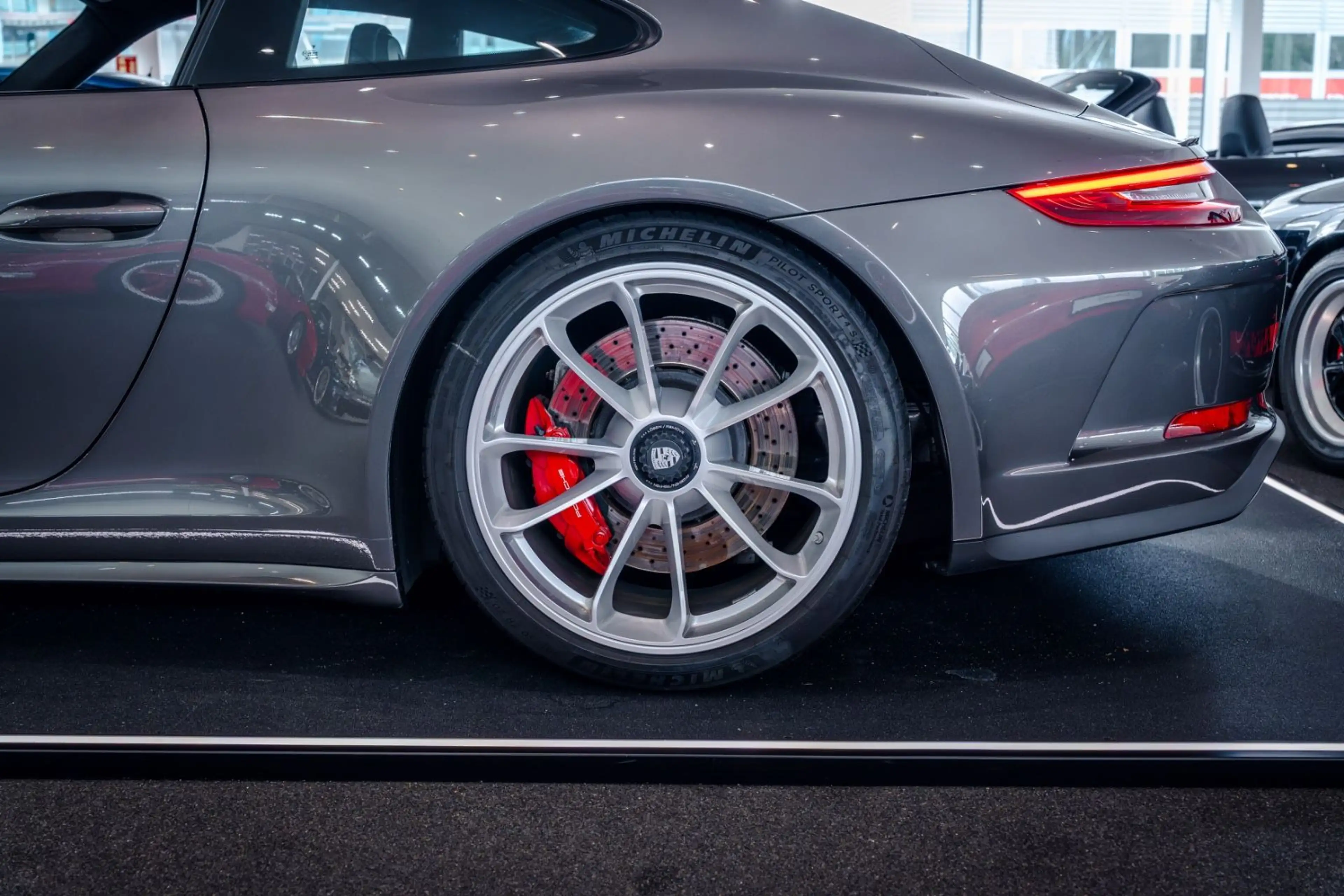 Porsche 991 .2 GT3 Touring *Appro.*deuts.*BOSE*LIFT* — photo 7