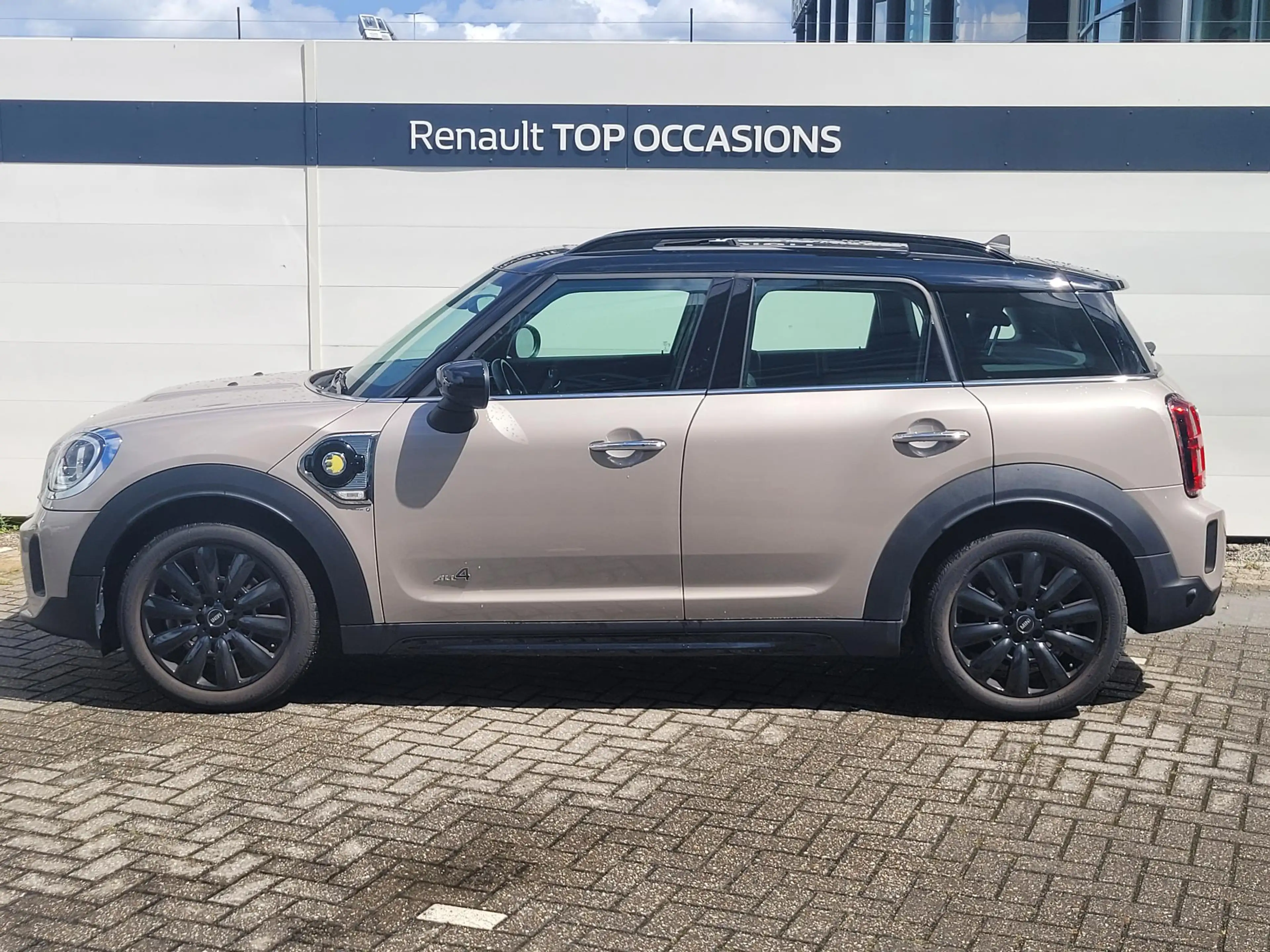 MINI Cooper SE Countryman 1.5 ALL4 = — photo 16
