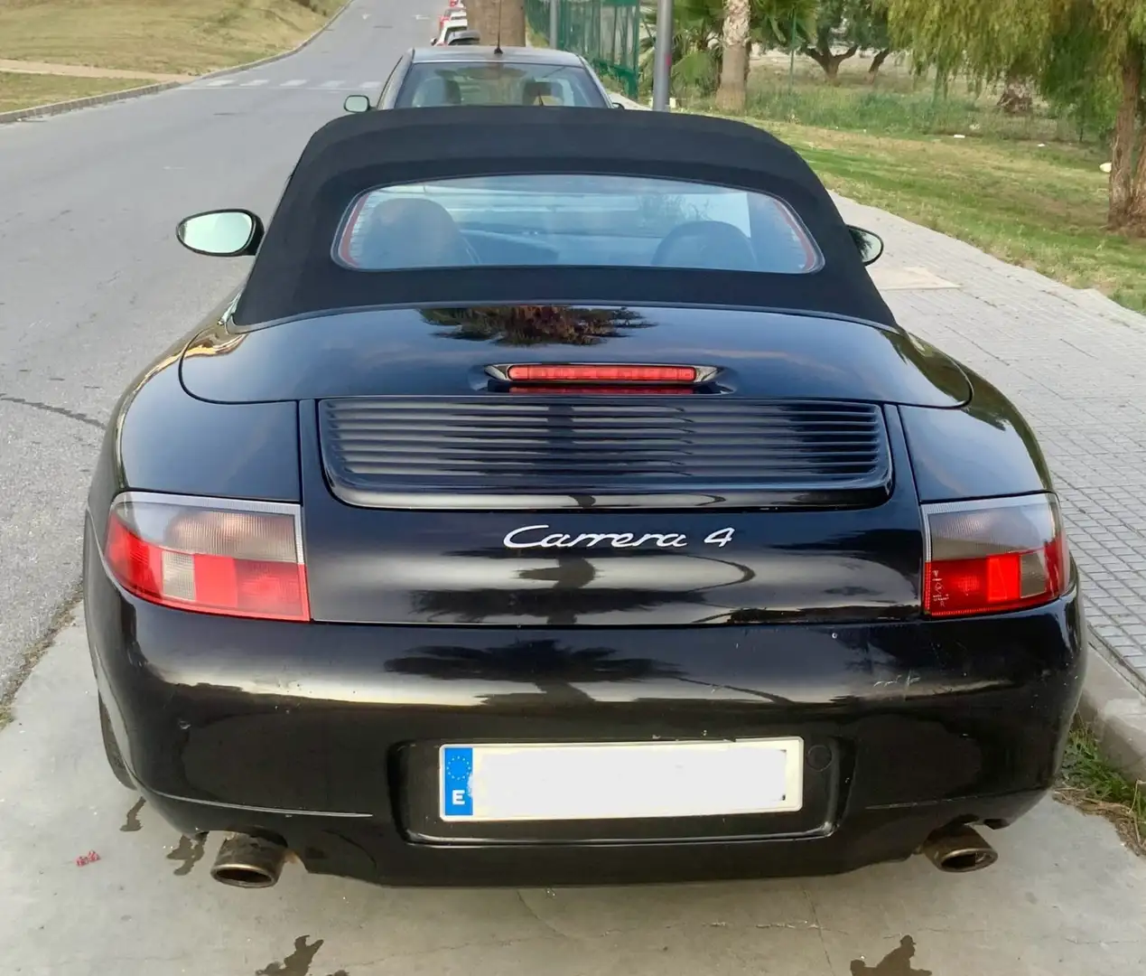 Porsche 996 carrera 4 cabrio - 2