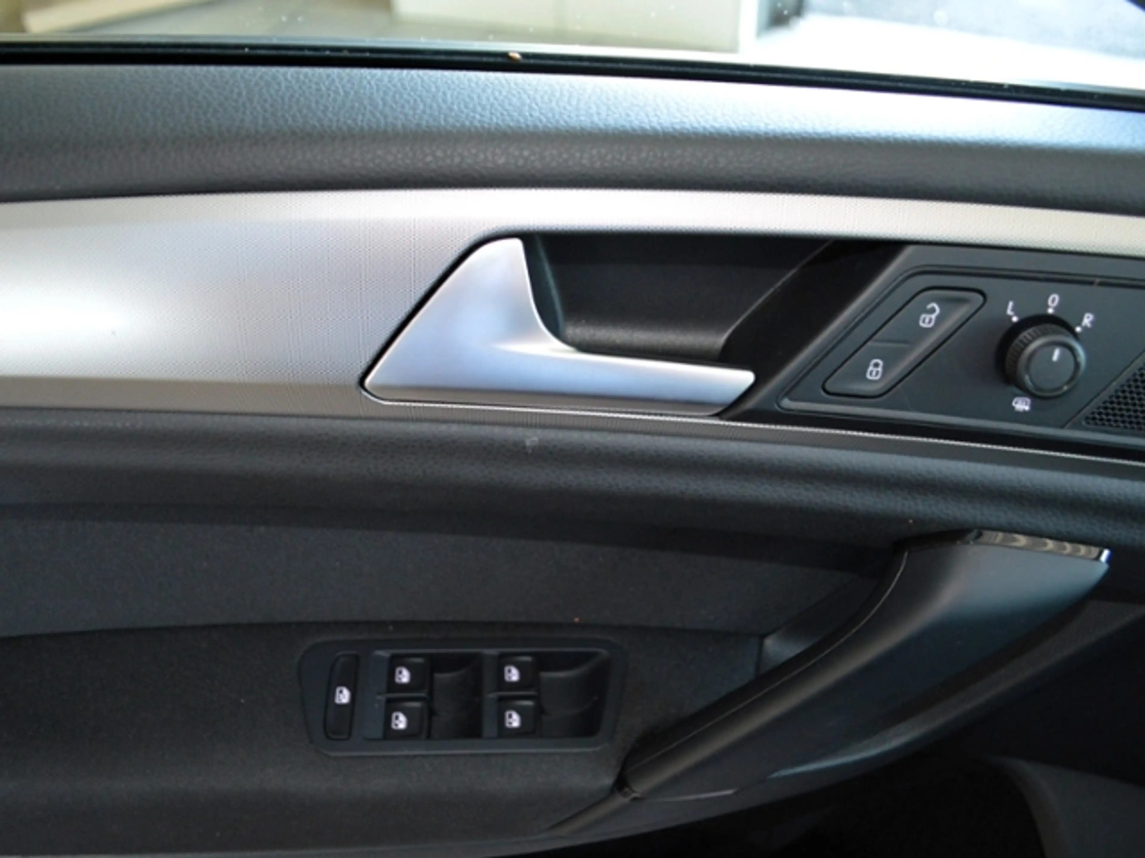 Volkswagen Golf Sportsvan 1,0 TSI DSG Trendline — photo 11