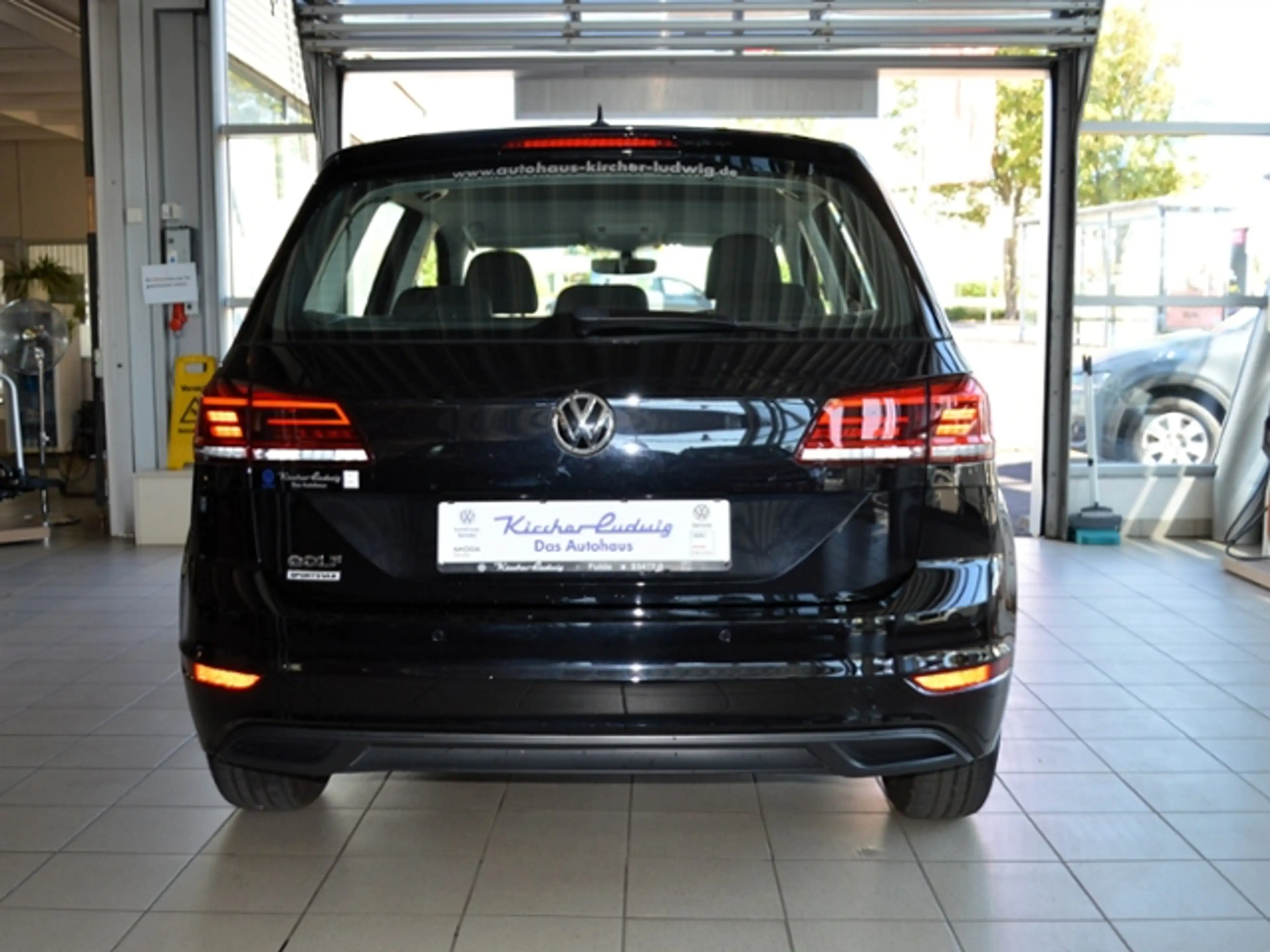 Volkswagen Golf Sportsvan 1,0 TSI DSG Trendline — photo 5
