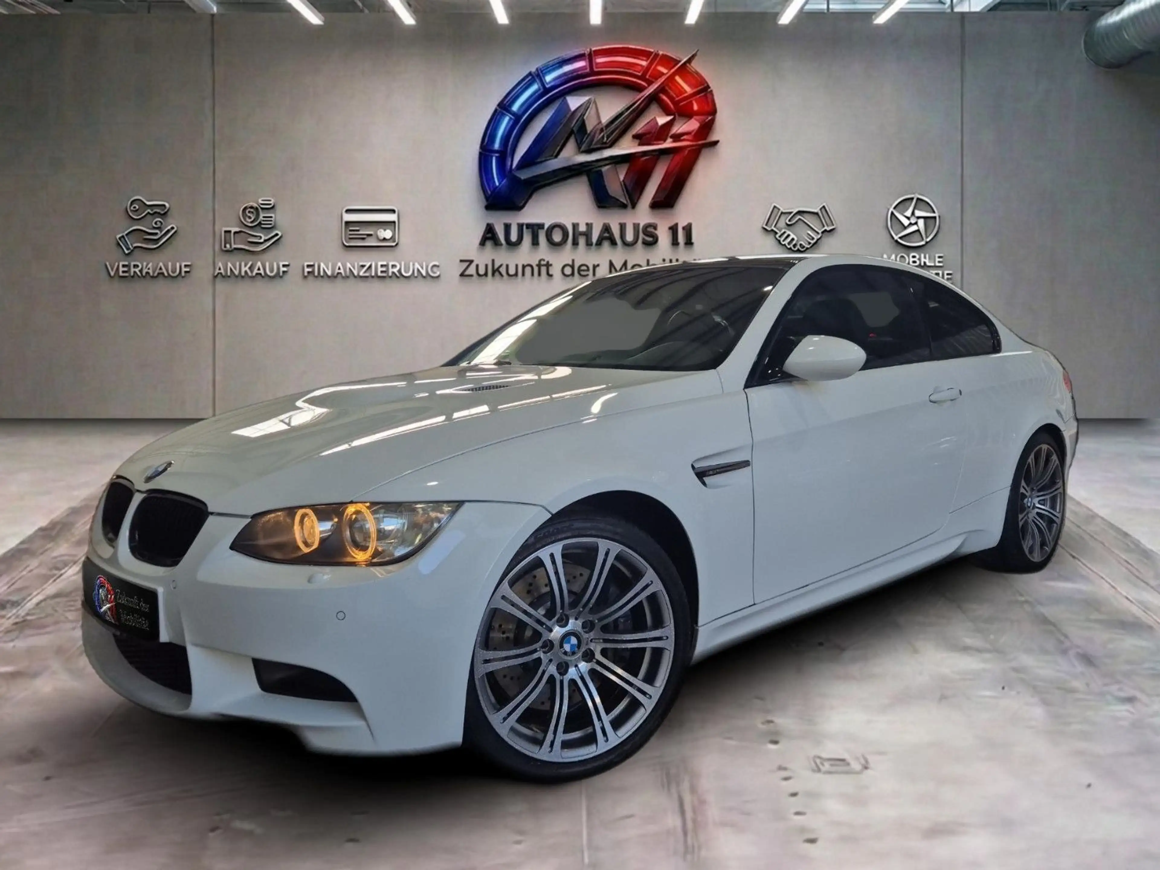 BMW M3 Coupé CARBON DACH/NAVI PRO/SHZ/DEUTSCHES AUTO