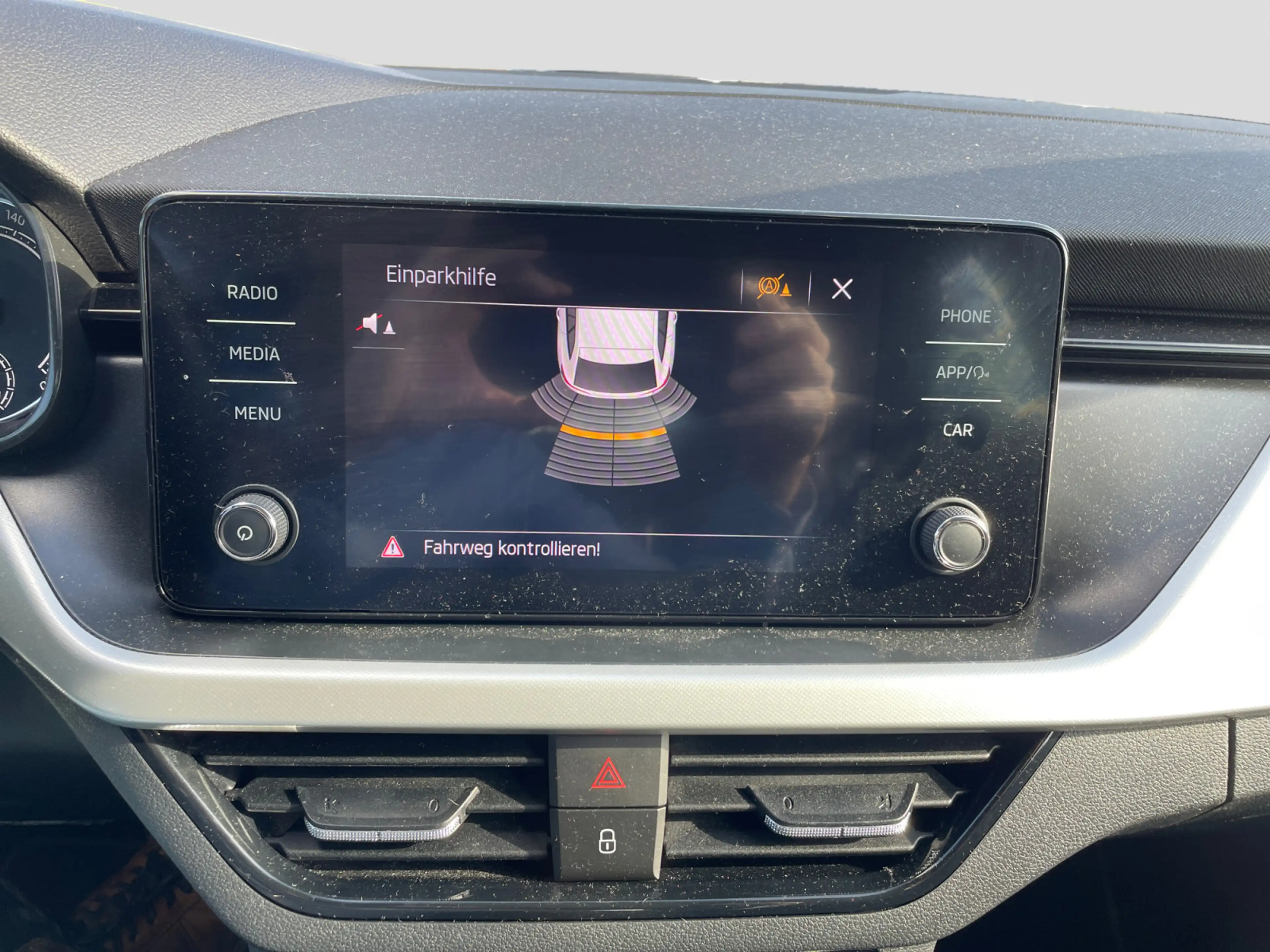 Skoda Scala Ambition 1.0TSI DSG Mirror Link LED PDC SH — photo 6