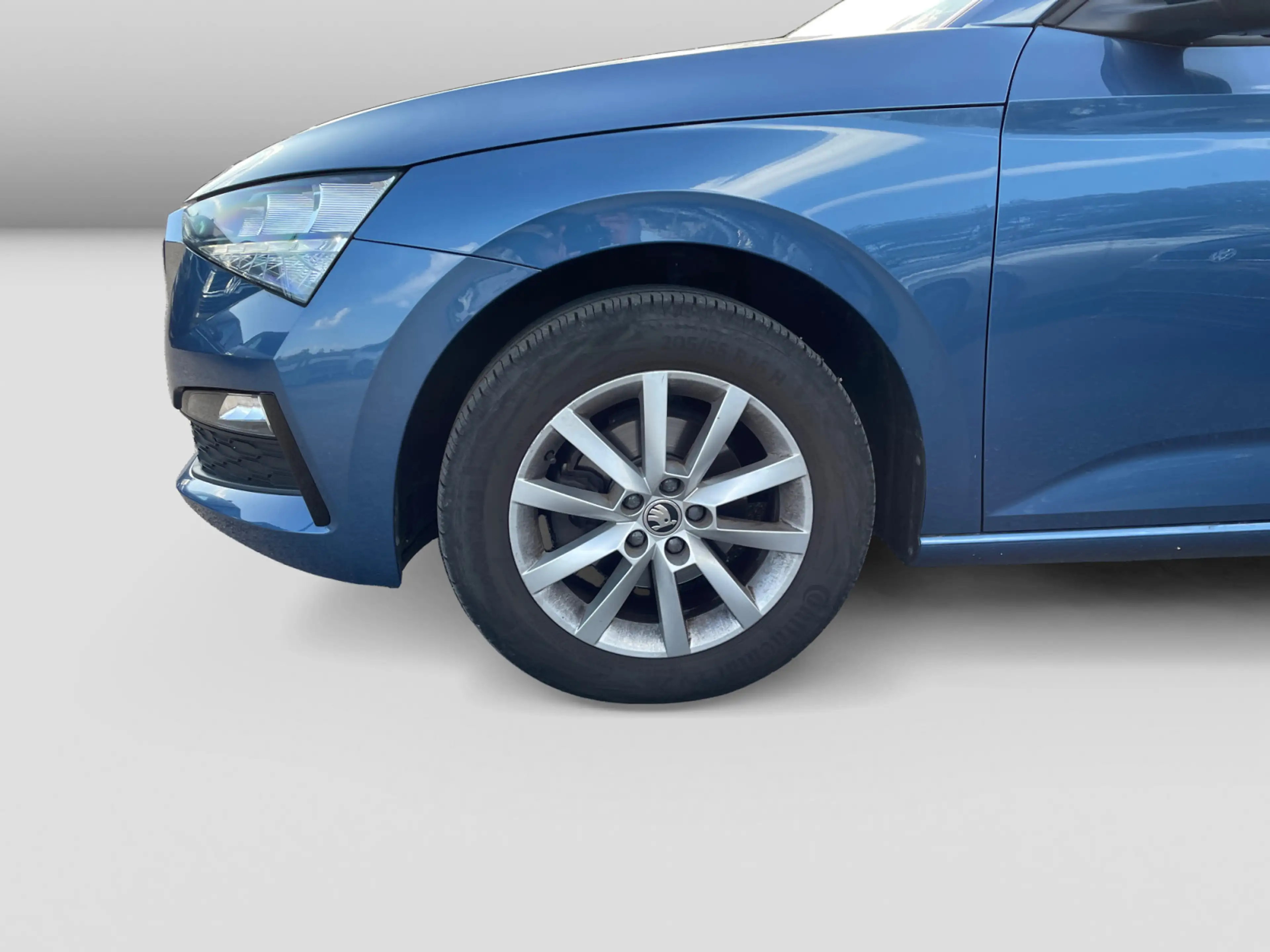 Skoda Scala Ambition 1.0TSI DSG Mirror Link LED PDC SH — photo 5