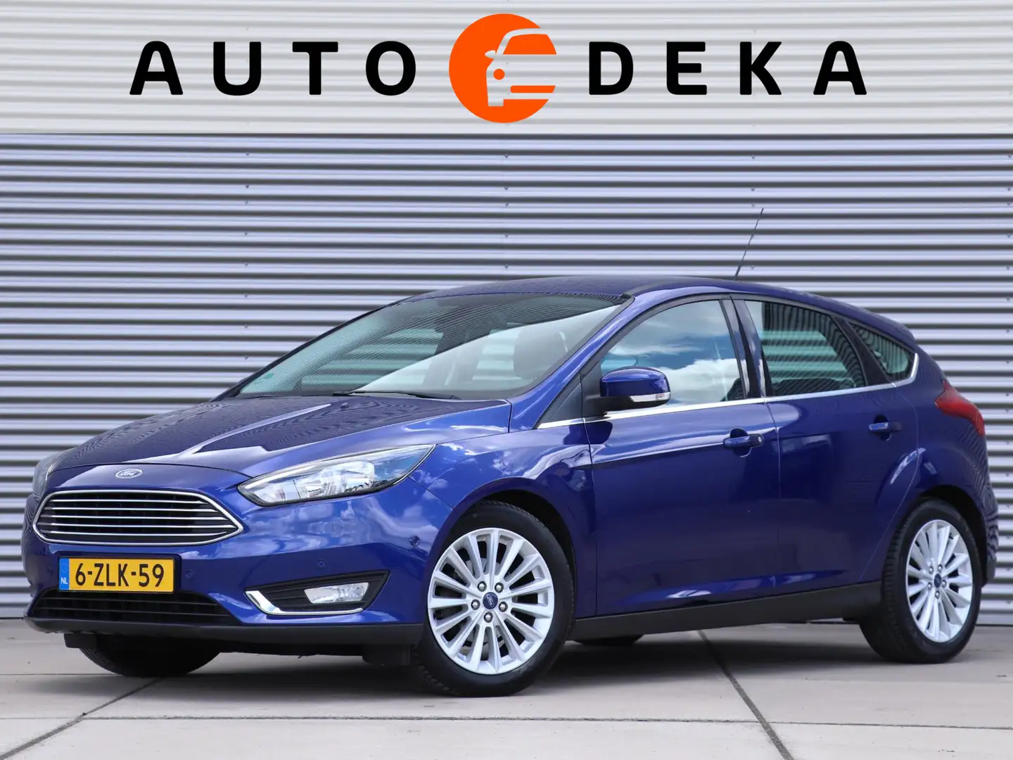 Ford Focus 1.0 EcoBoost First Edition *Dealeronderh.* Blauw - 1