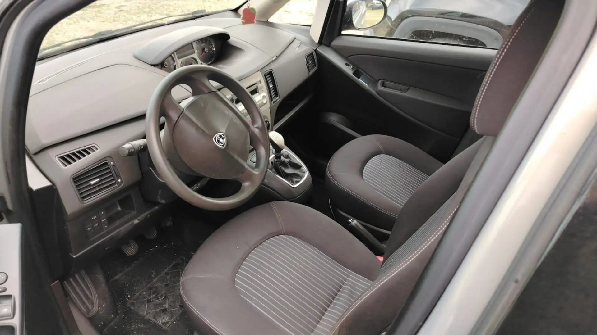 Lancia MUSA 1.4 8v Oro - 2