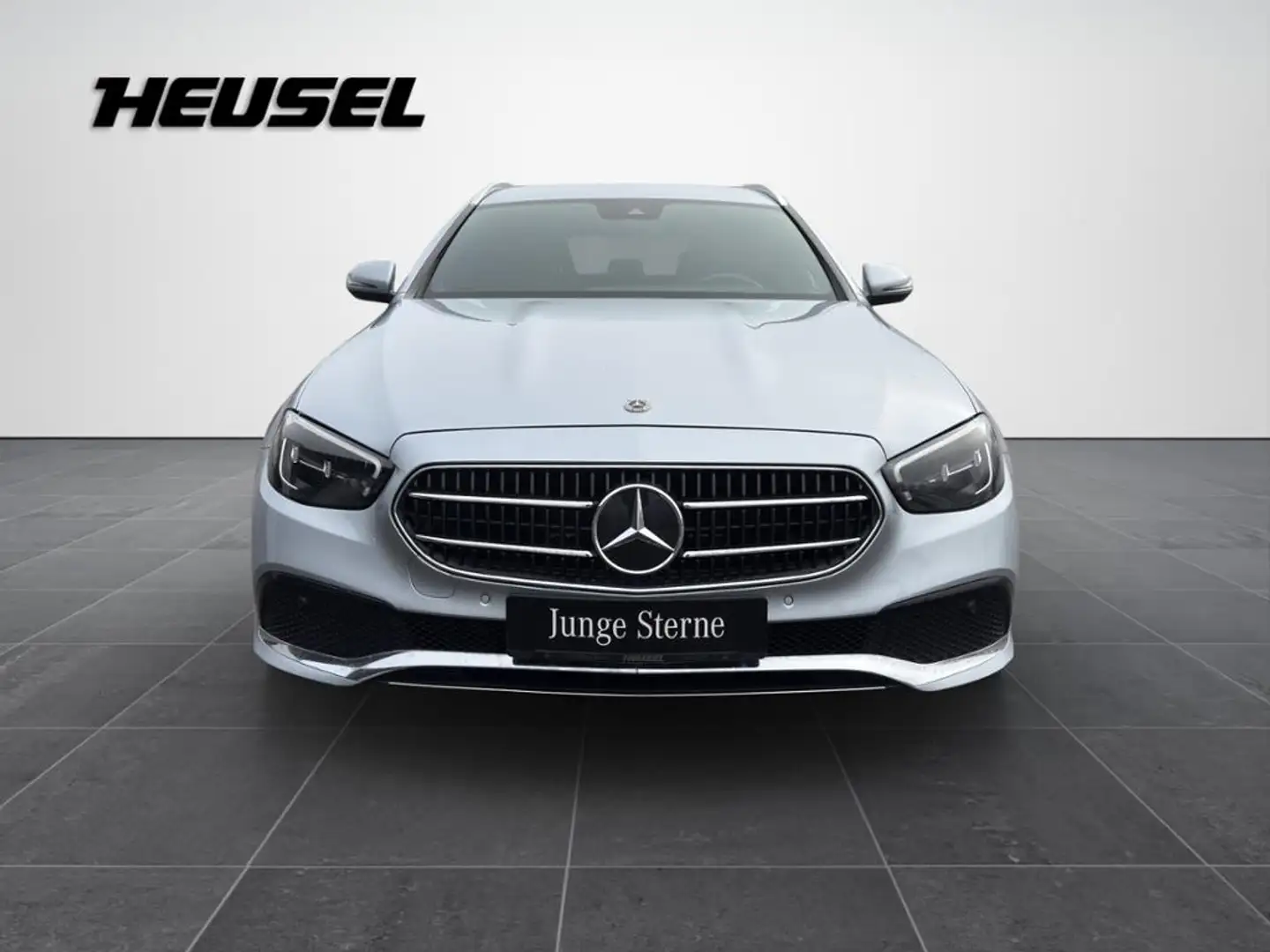 Mercedes-Benz E 200 4M T Avantgarde  *AHK*Totwinkel*Easypack* Silber - 2