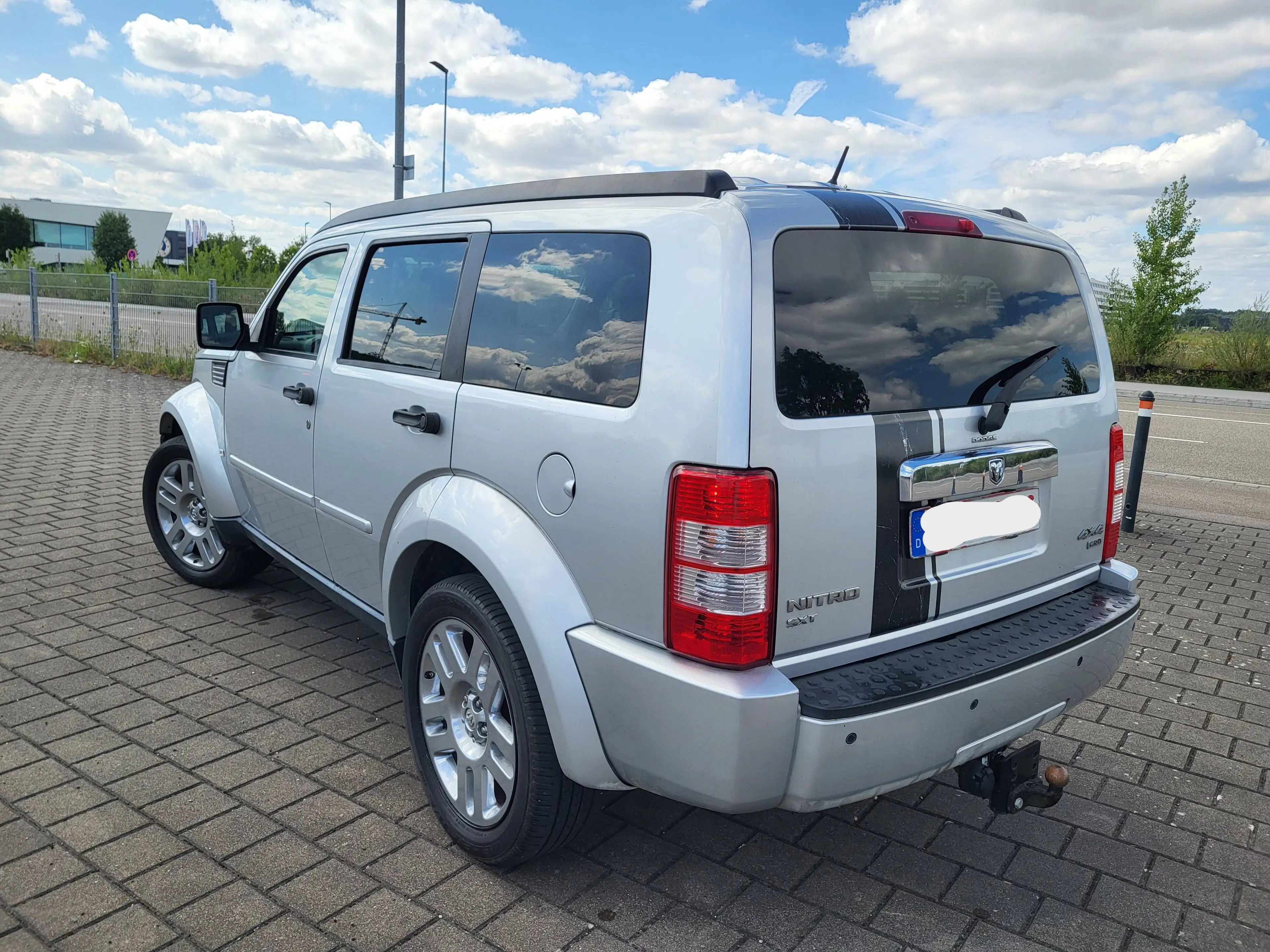 Dodge Nitro Nitro Diesel 2.8 CRD DPF Automatik SXT — photo 8