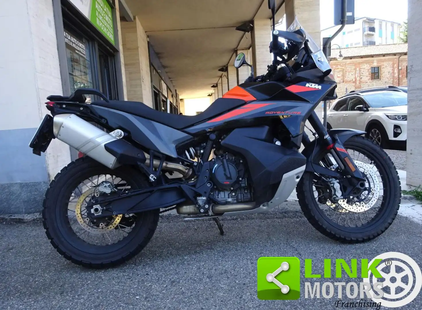 KTM 890 Adventure 2023 SOLO 10.800 KM Nero - 1