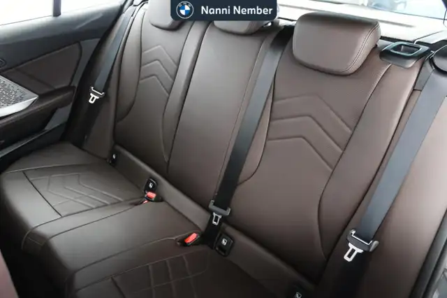 BMW 1 Series view 15