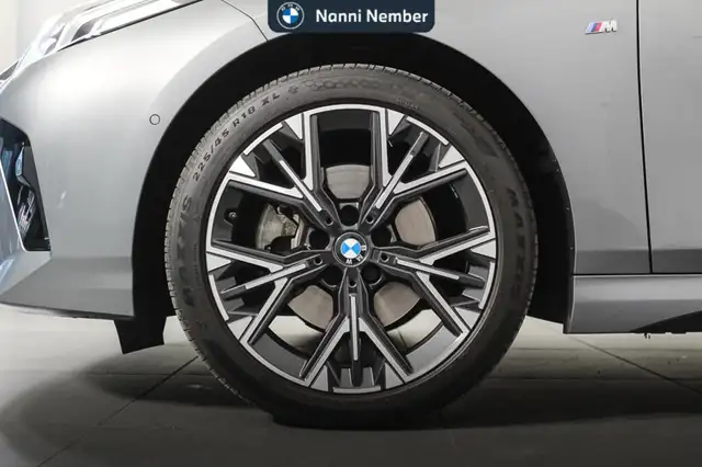 BMW 1 Series view 7