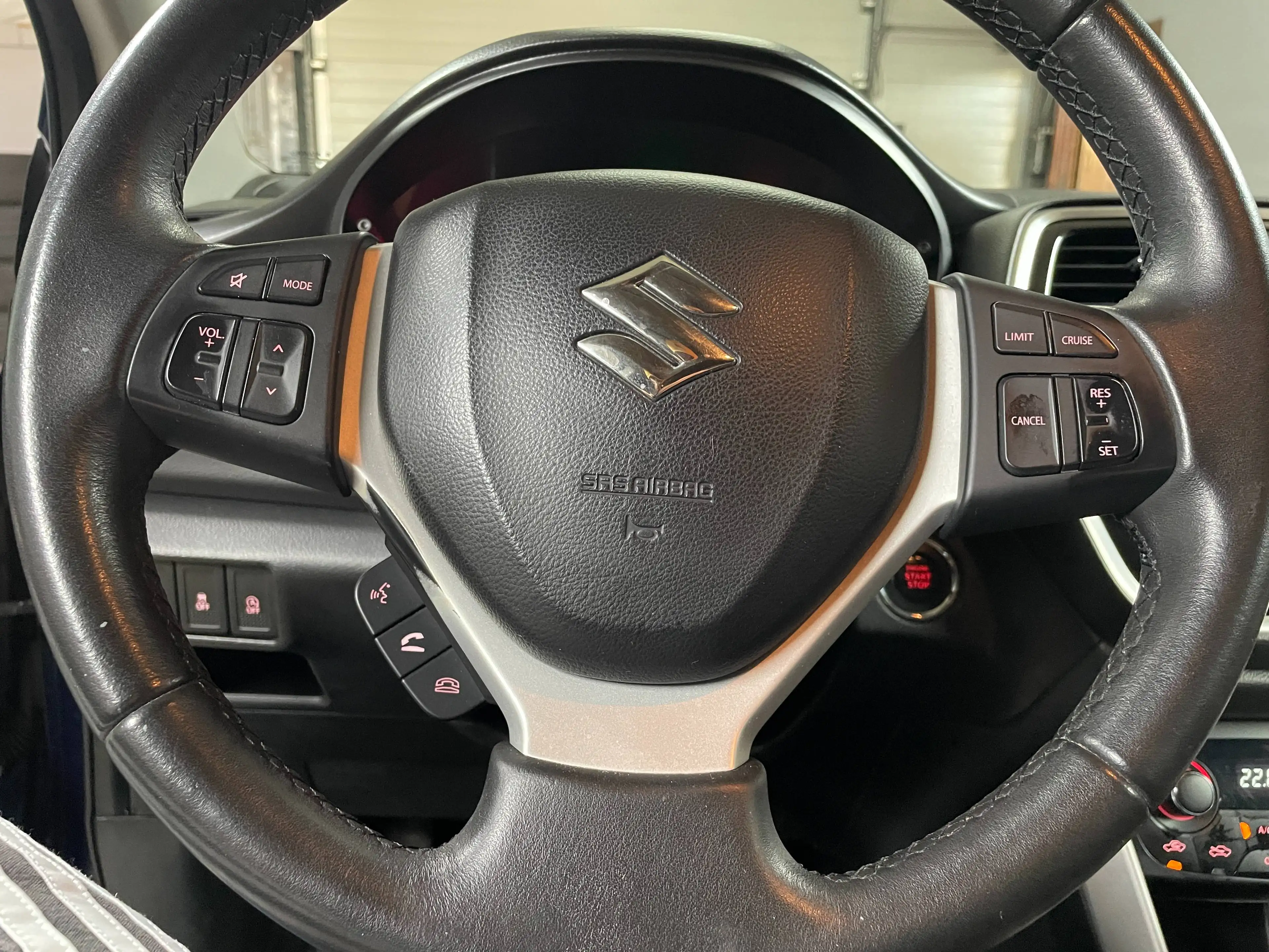 Suzuki SX4 S-Cross Comfort 4x4 — photo 10