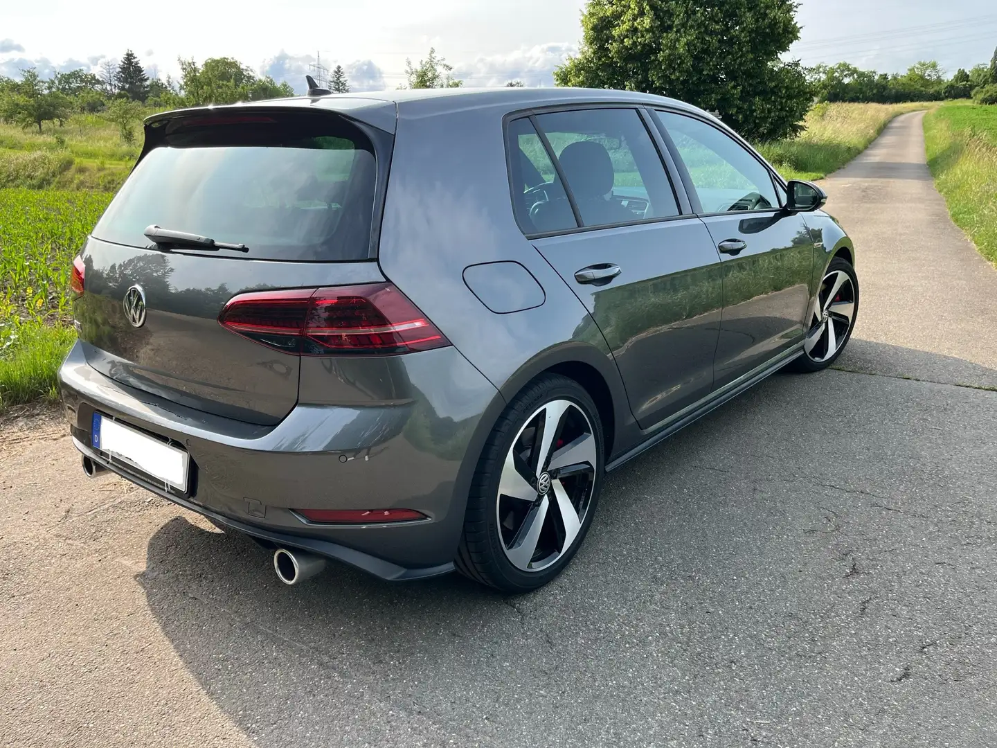 Volkswagen Golf GTI Golf 7.5 GTI Performance DSG *beschädigt* Grau - 2