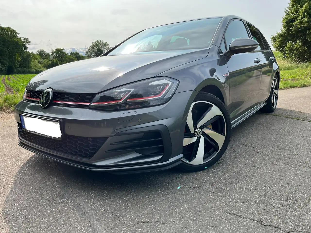 Volkswagen Golf GTI