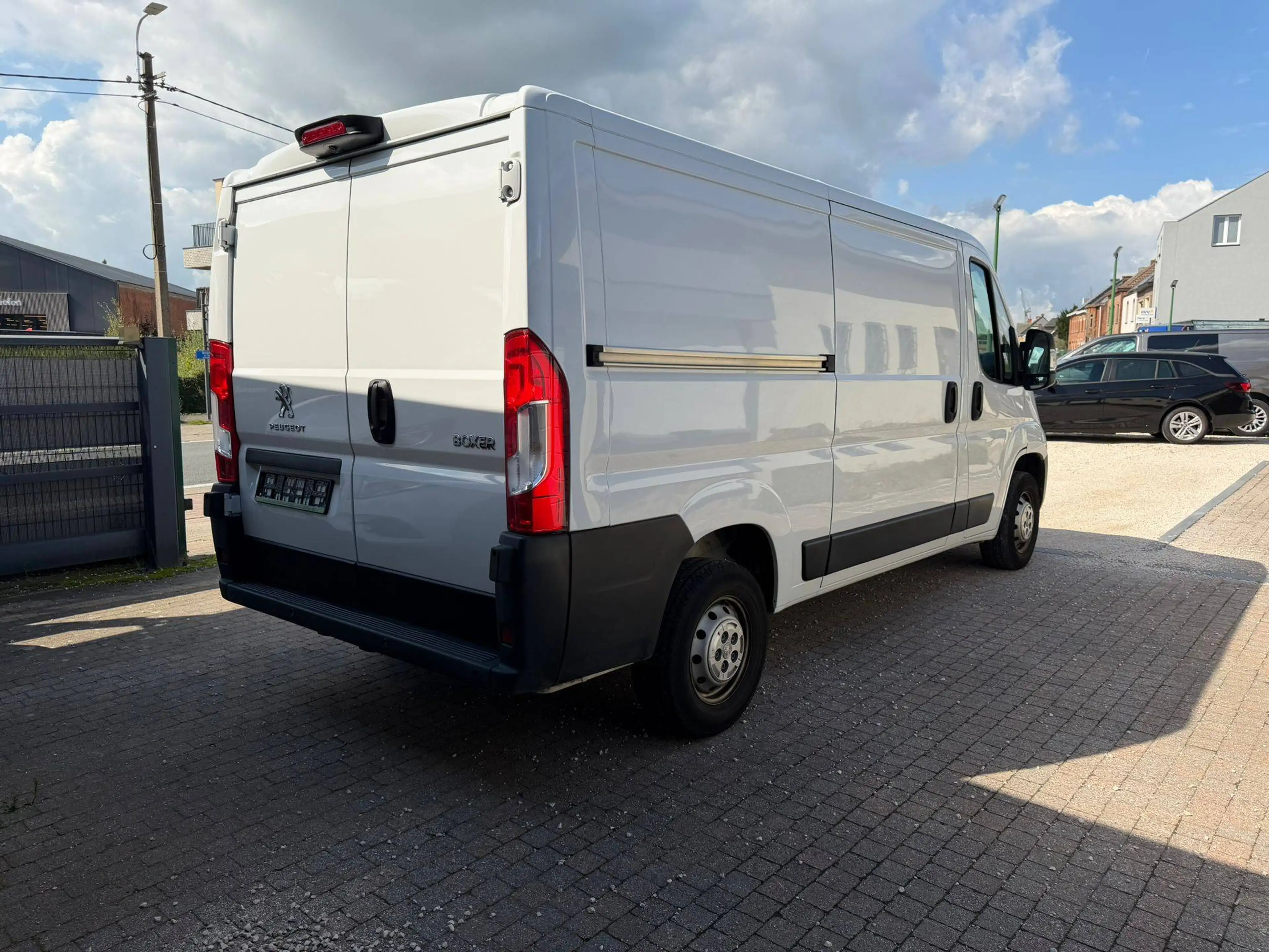 Peugeot Boxer 2.2HDI * L2H1 * CAMERA * AUT AIRCO * GPS * APPLE CARPLAY * BLIS * 16500+BTW — photo 4