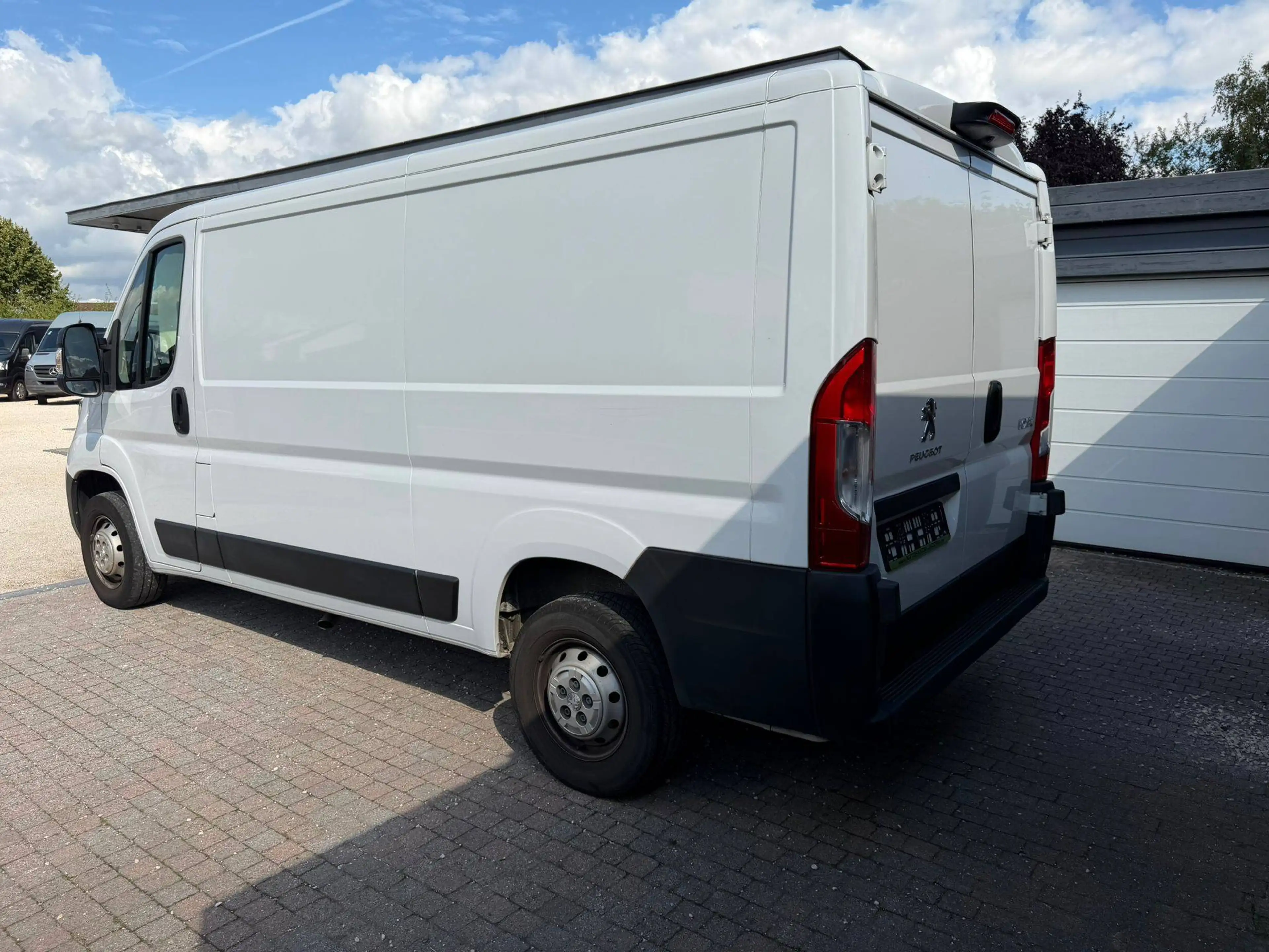 Peugeot Boxer 2.2HDI * L2H1 * CAMERA * AUT AIRCO * GPS * APPLE CARPLAY * BLIS * 16500+BTW — photo 2