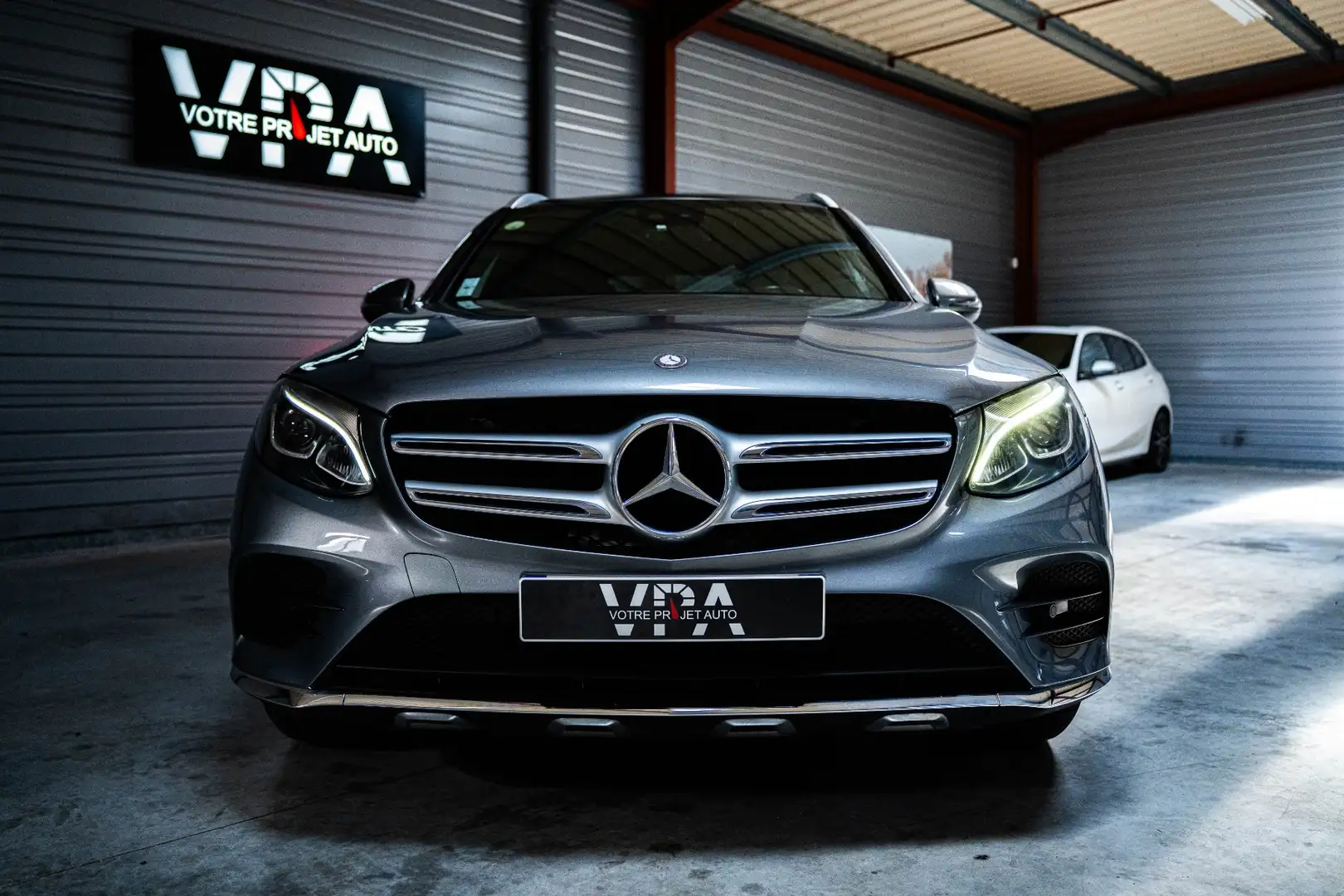 Mercedes-Benz CL 250 d · 204ch · 4Matic · Business Executive Gris - 2