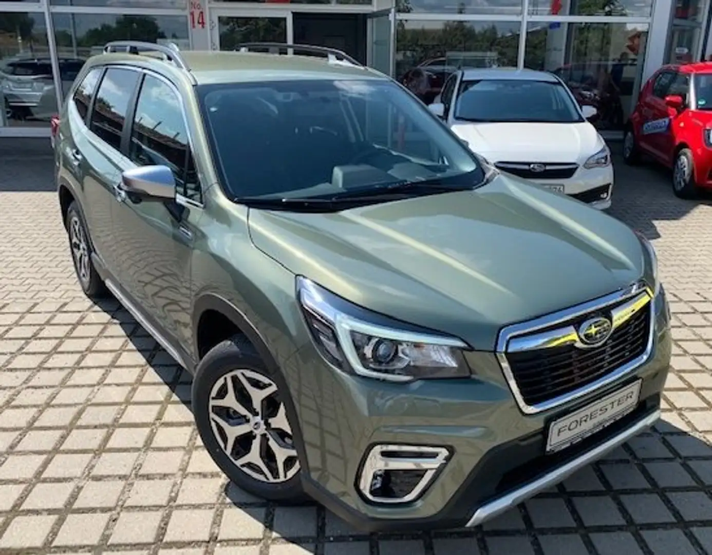Subaru Forester 2.0ie Lineartronic Active 1. Hand AHK starr Green - 2