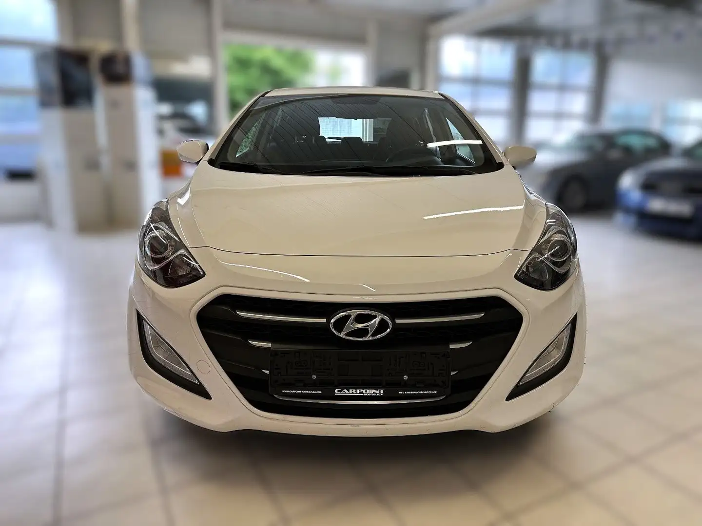 Hyundai i30 blue Trend Weiß - 2