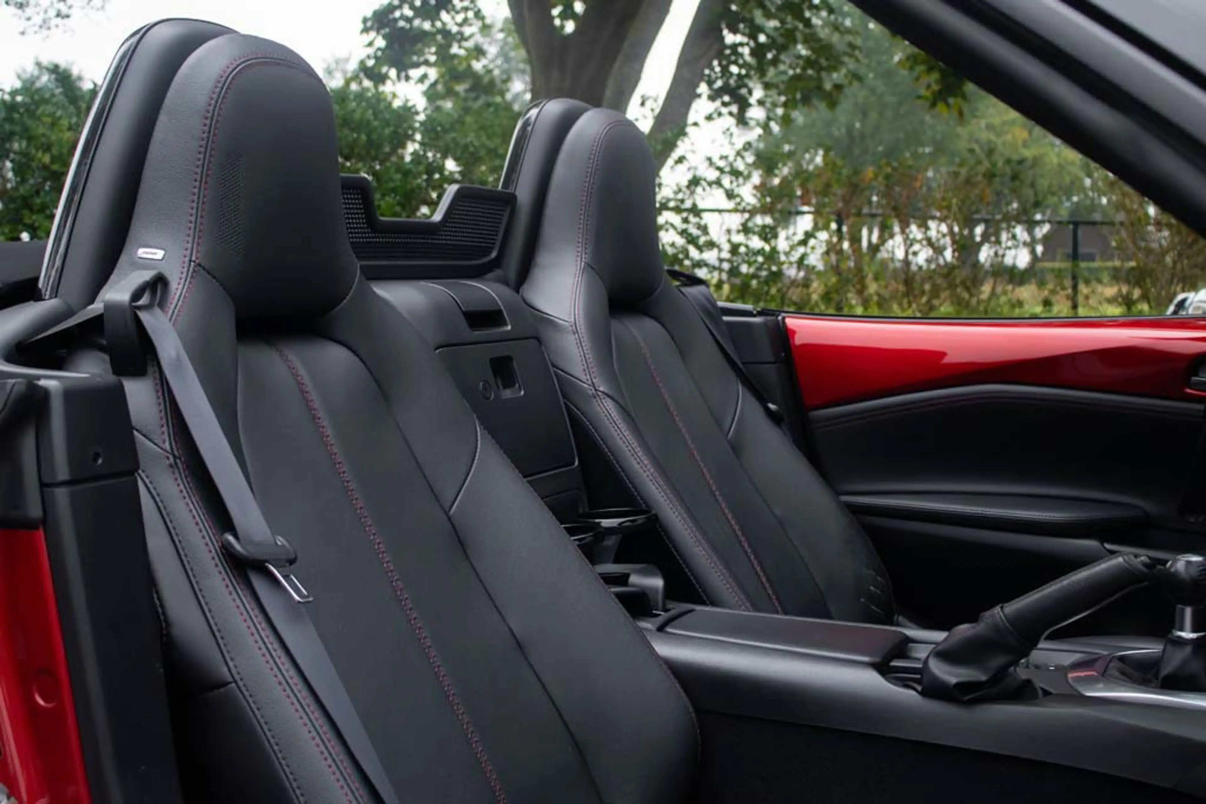 Mazda MX-5 ND 2.0l SkyActiv-G 160 GT-M Soul Red Metallic — photo 7