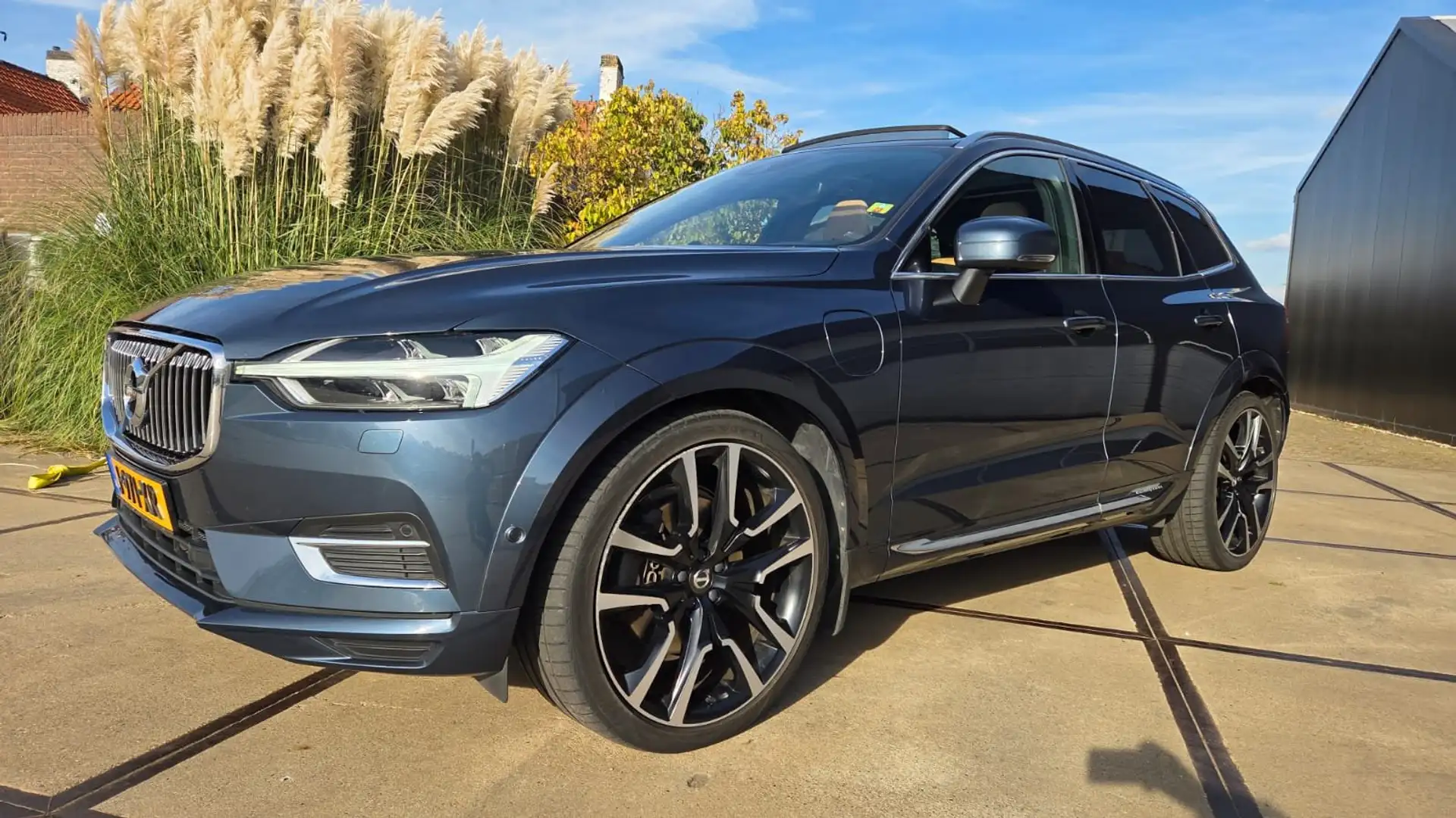 Volvo XC60 XC60 2.0 TE AWD Inscr. Bleu - 2