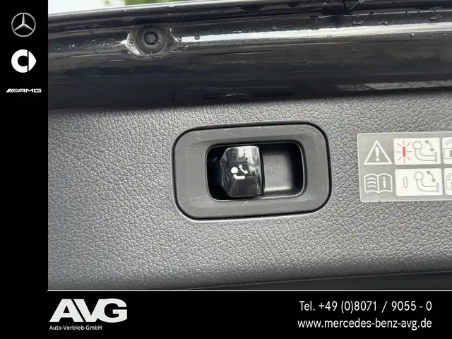 Mercedes-Benz C-Class view 24