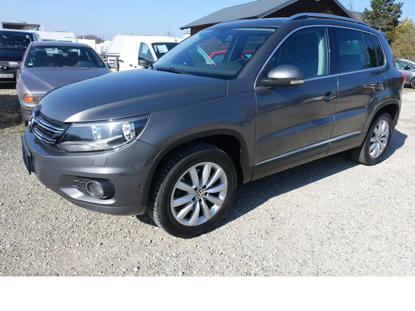 Volkswagen Tiguan Track & Style BMT 4Motion AHK Kamera Pano PDC Gris - 1