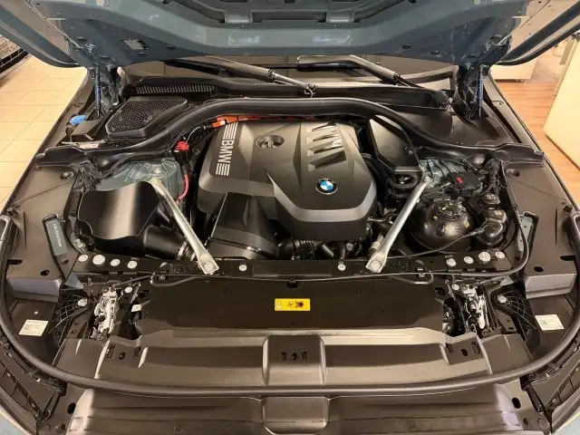 BMW 530 e xDrive Touring G61 XB1 Ansicht 15