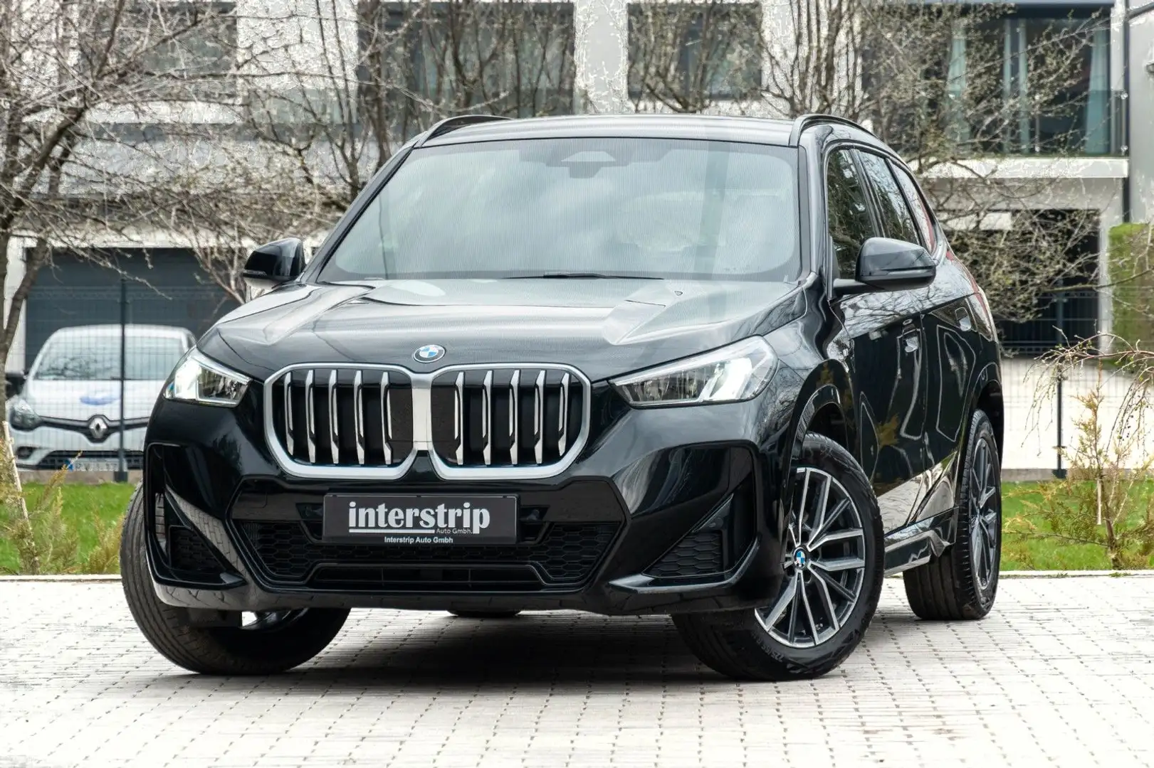 BMW X1 18d M SPORT.M FAHRWERK.PARK.ASS.2 STÜCK Schwarz - 1