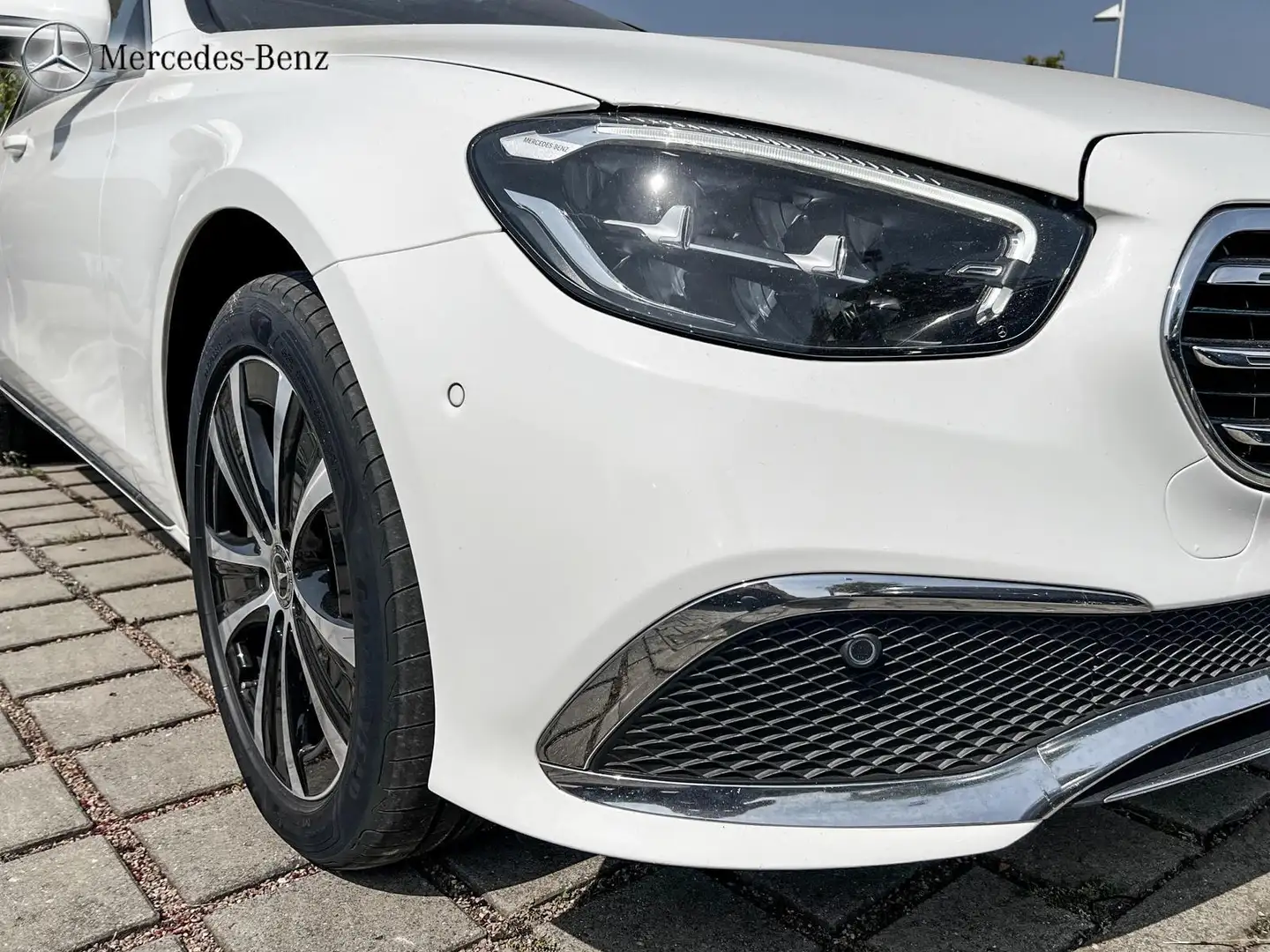 Mercedes-Benz E 400 d 4M Limousine Exclusive Pano+360°+Busines Weiß - 2