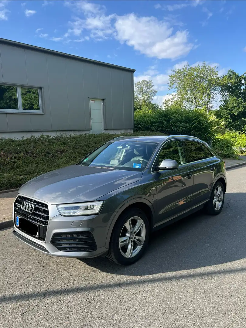 Audi Q3 sline basis quattro Grau - 2